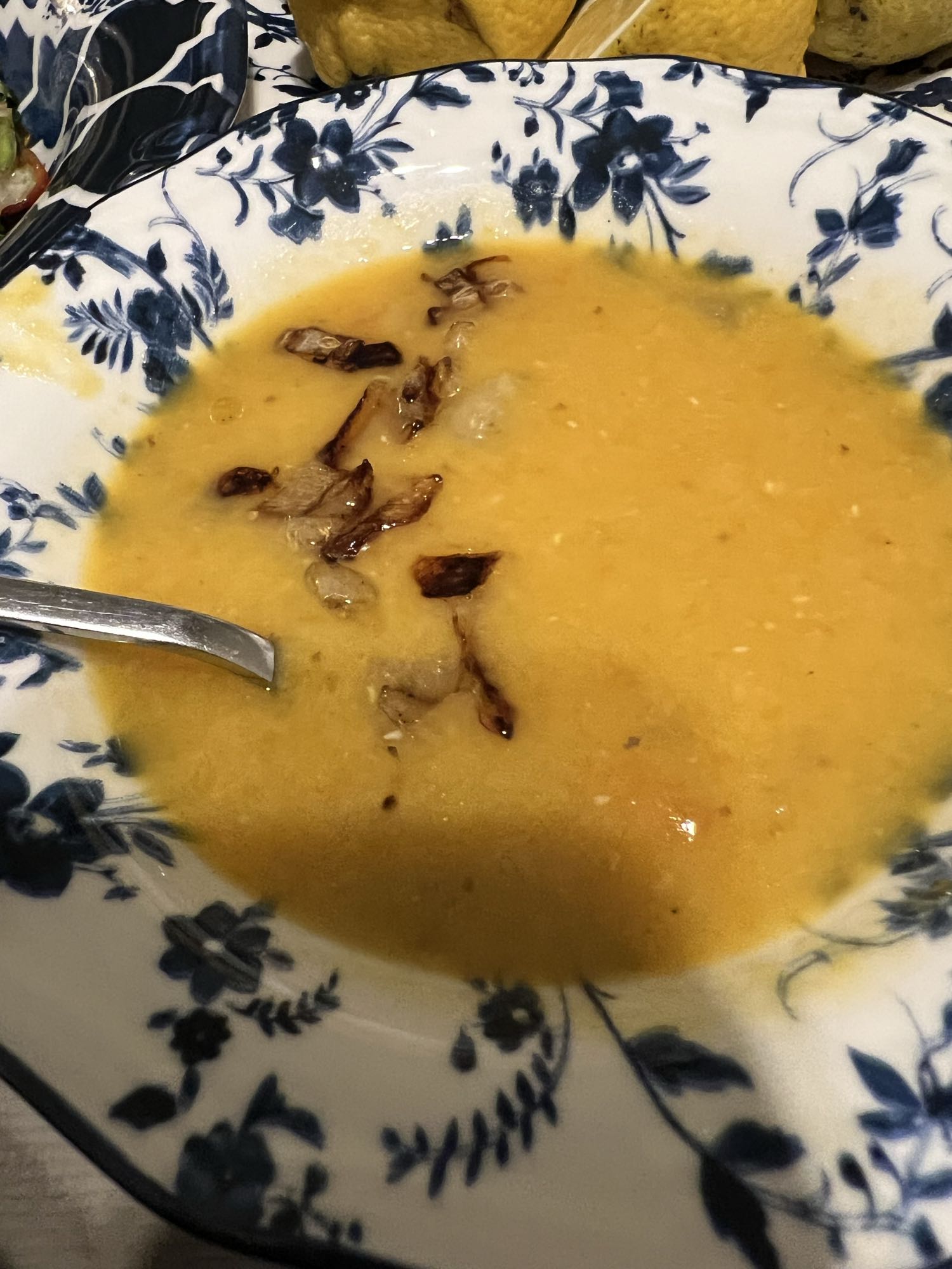 Pumpkin soup with onions