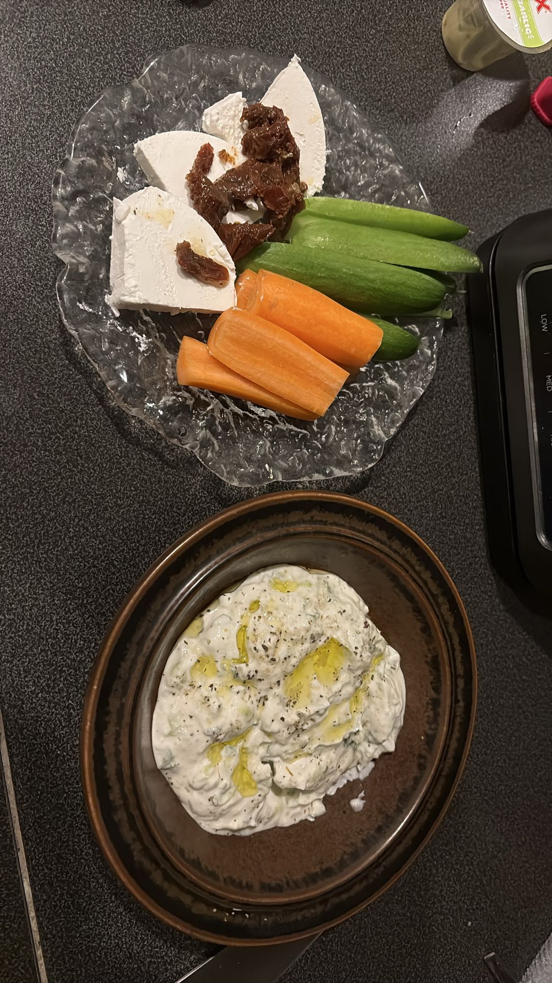 Grönsaksfat med tzatziki