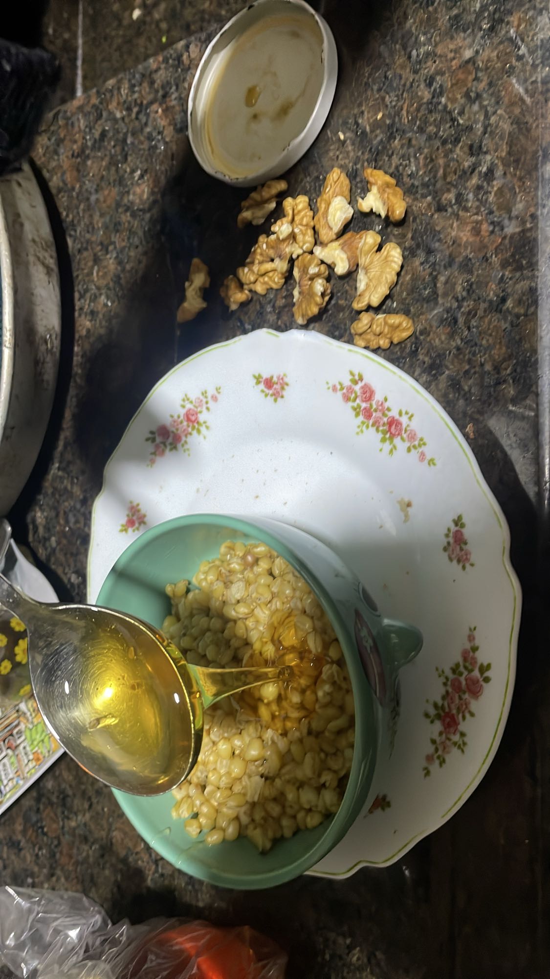 Honey Corn with Walnuts