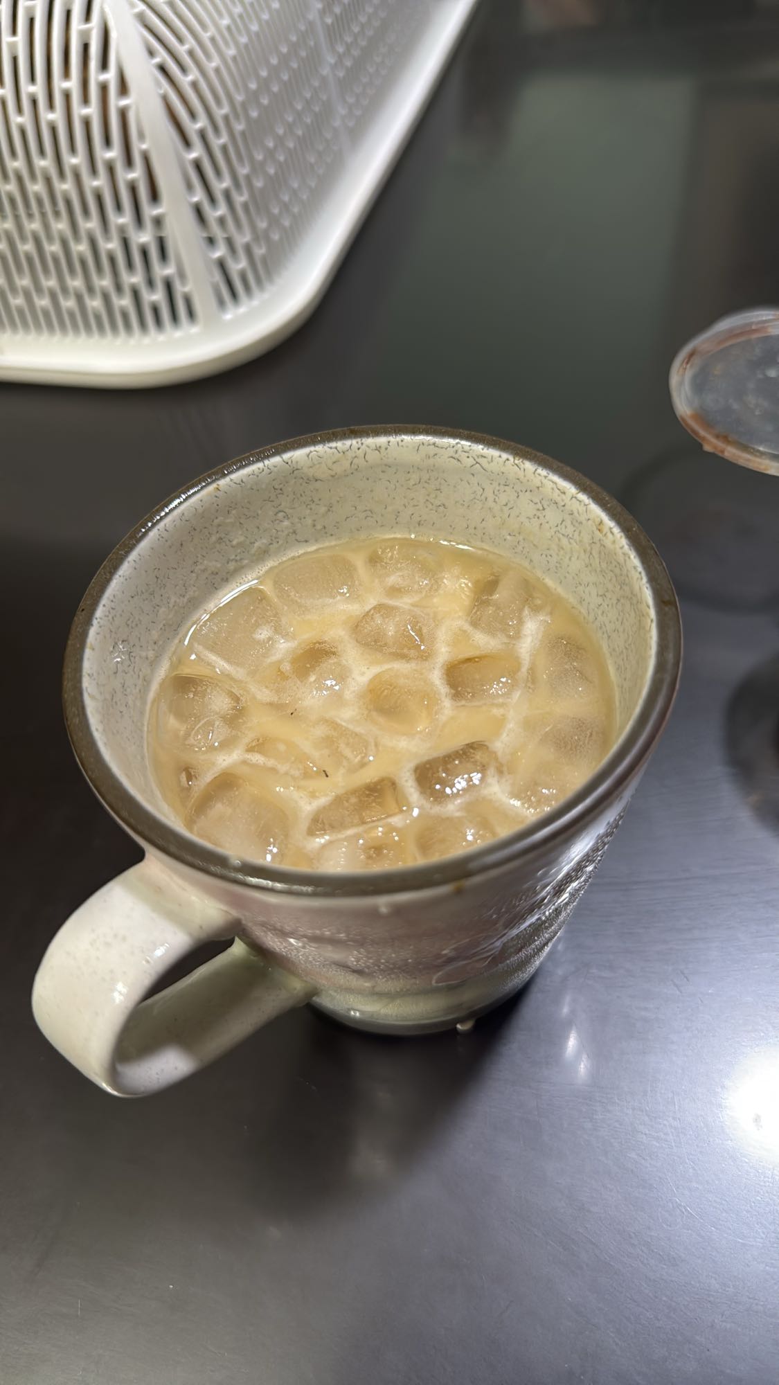 Iced milk coffee