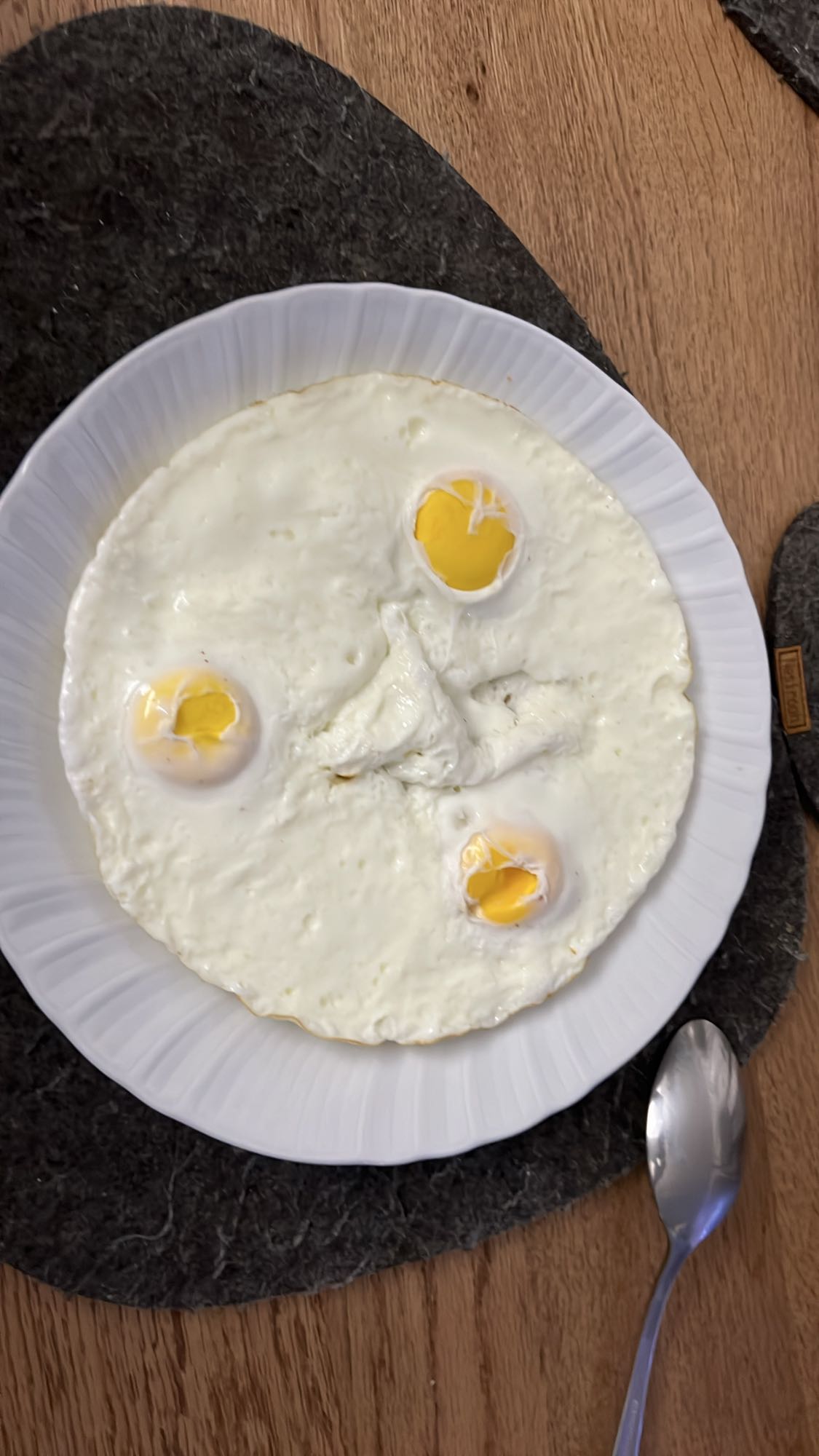 Fried eggs