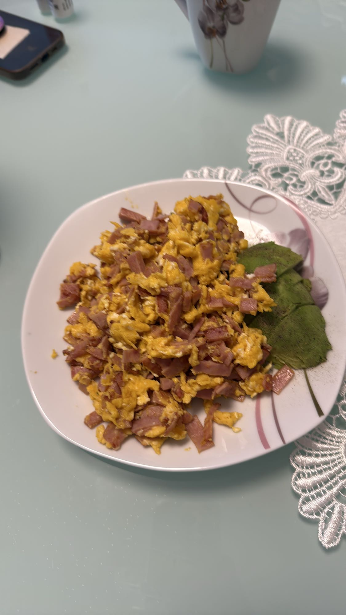 Huevos revueltos con jamón