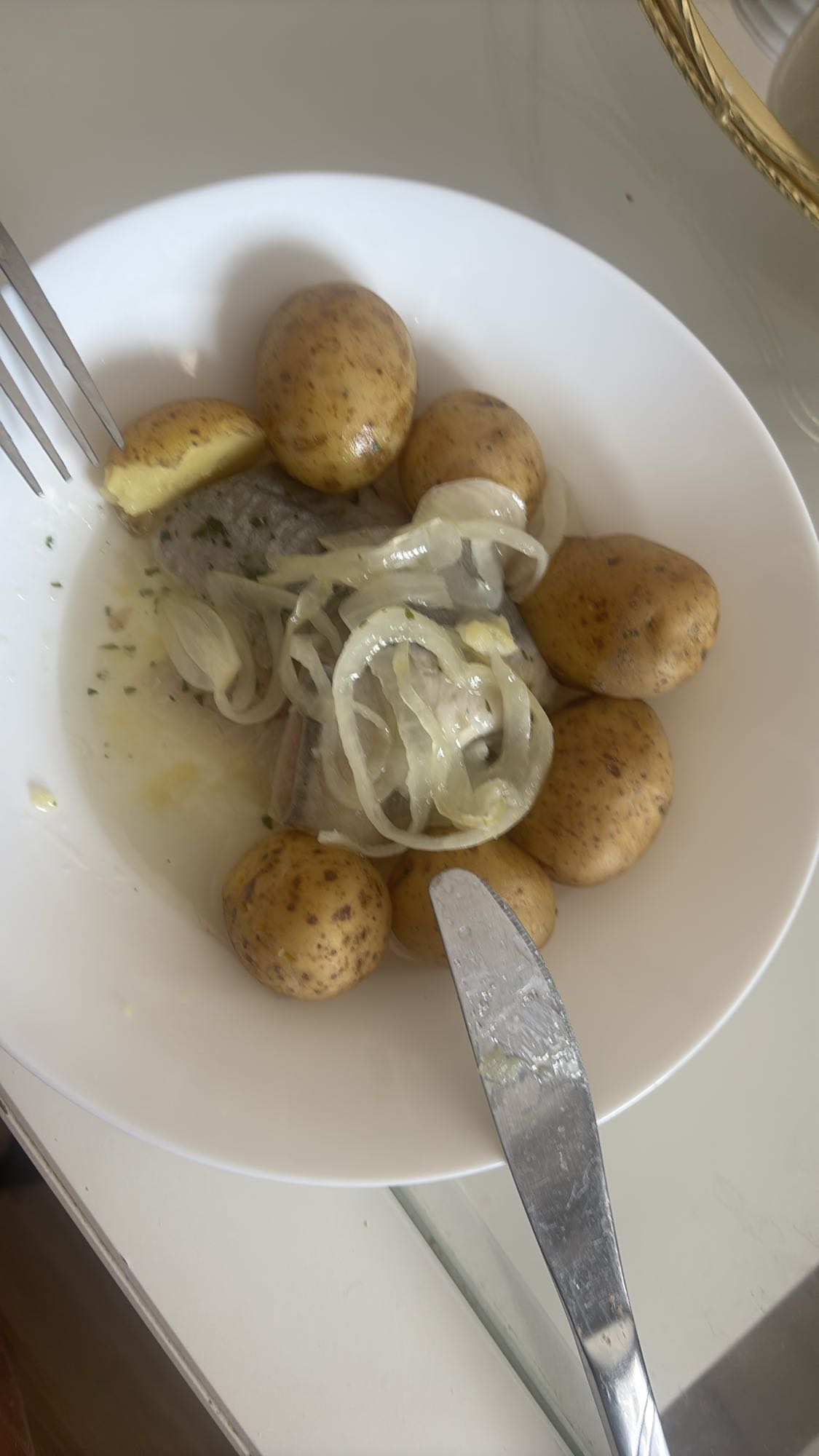 Śledź z ziemniakami