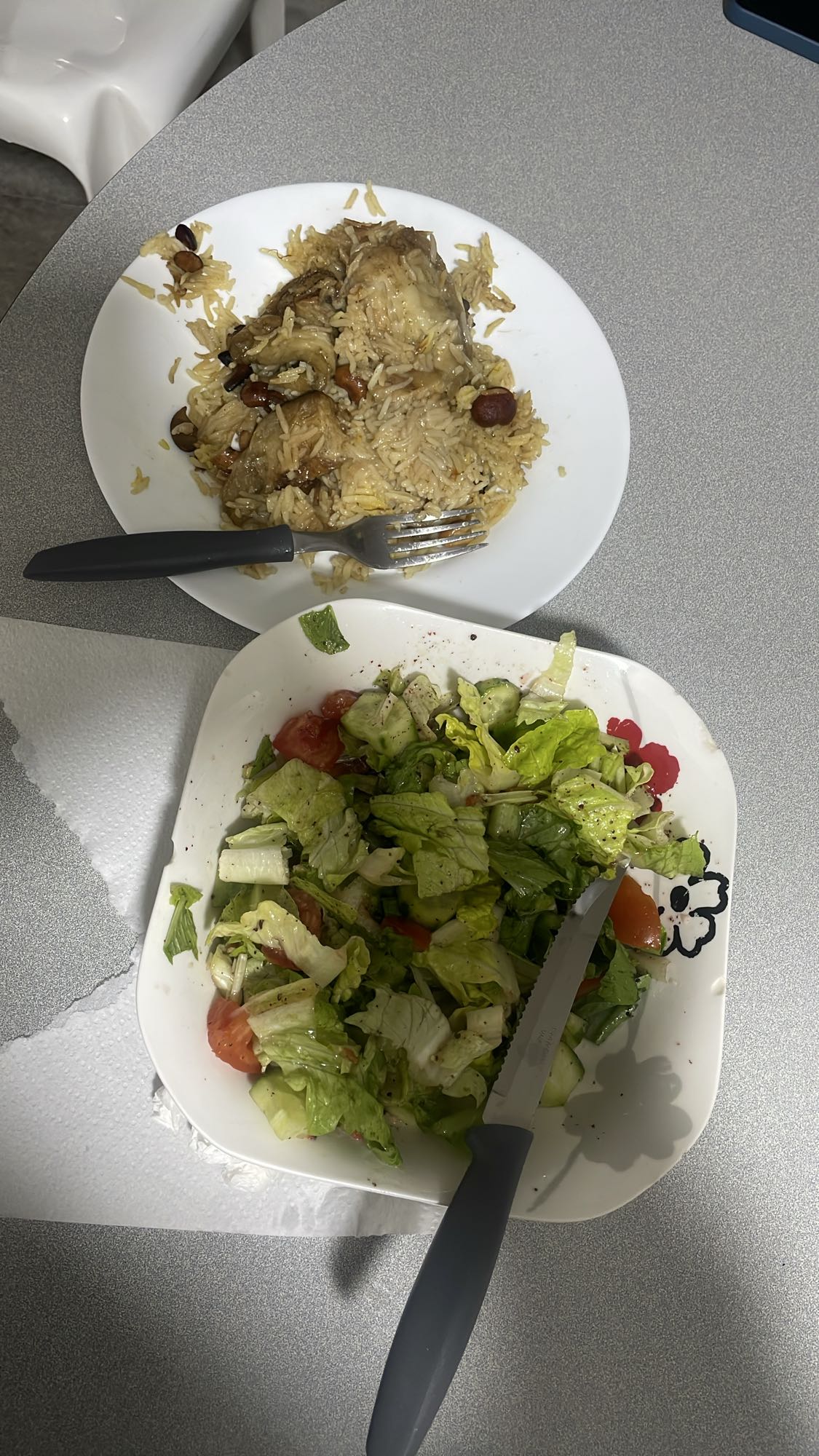 Rice with chicken and salad