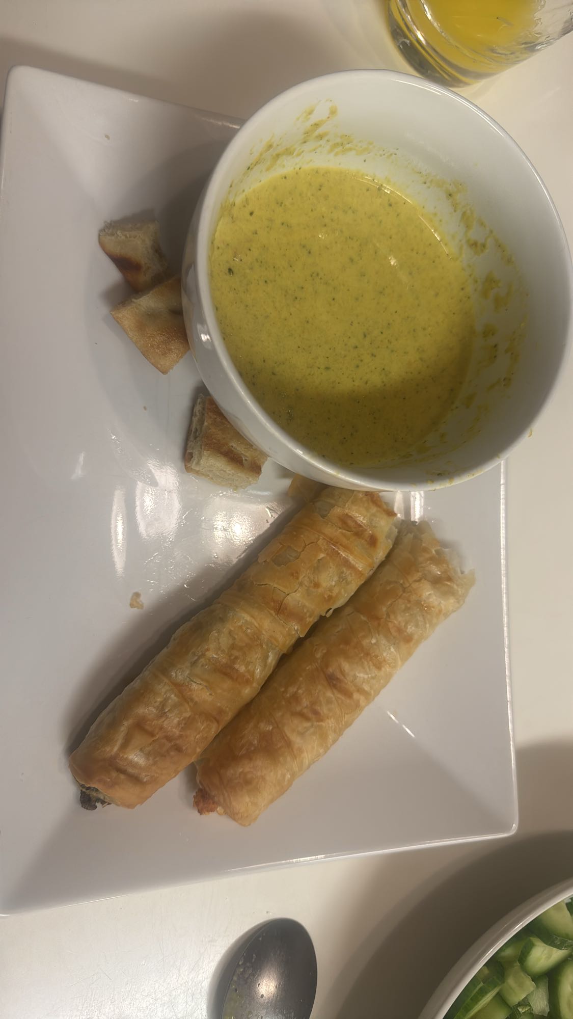 Soppa och filodegsrullar