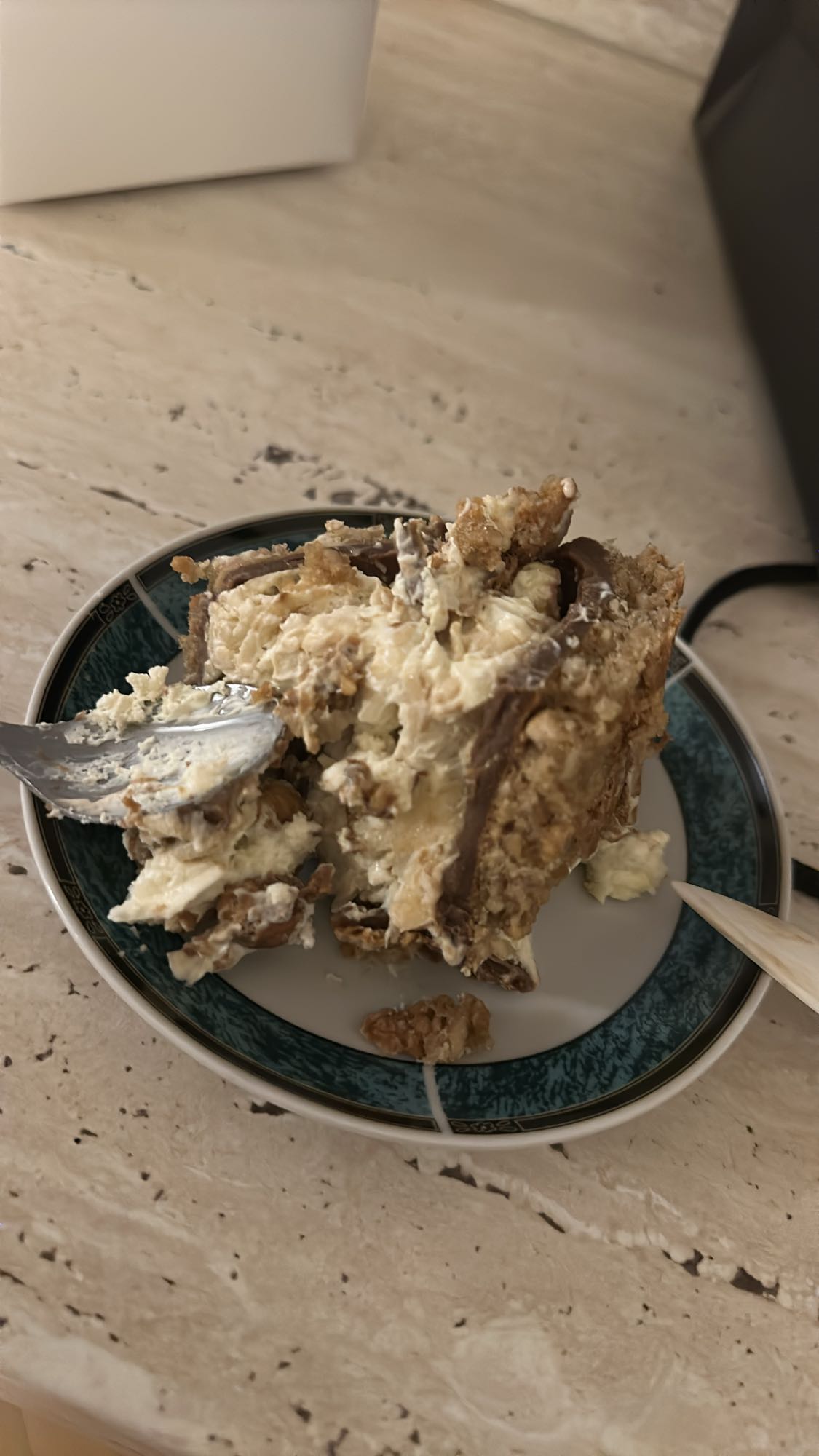 Nutty cream cake slice