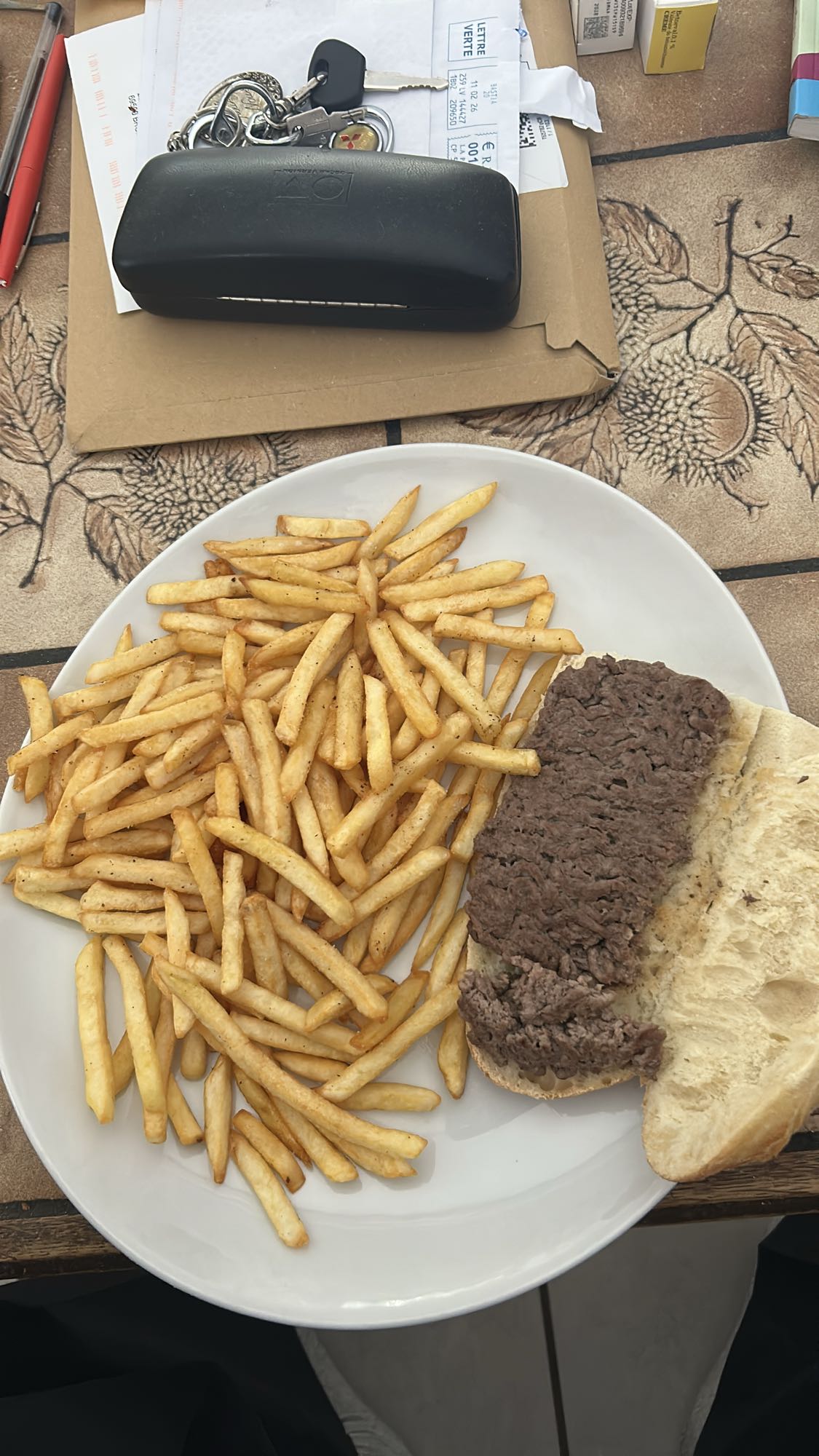 Steak-frites sandwich