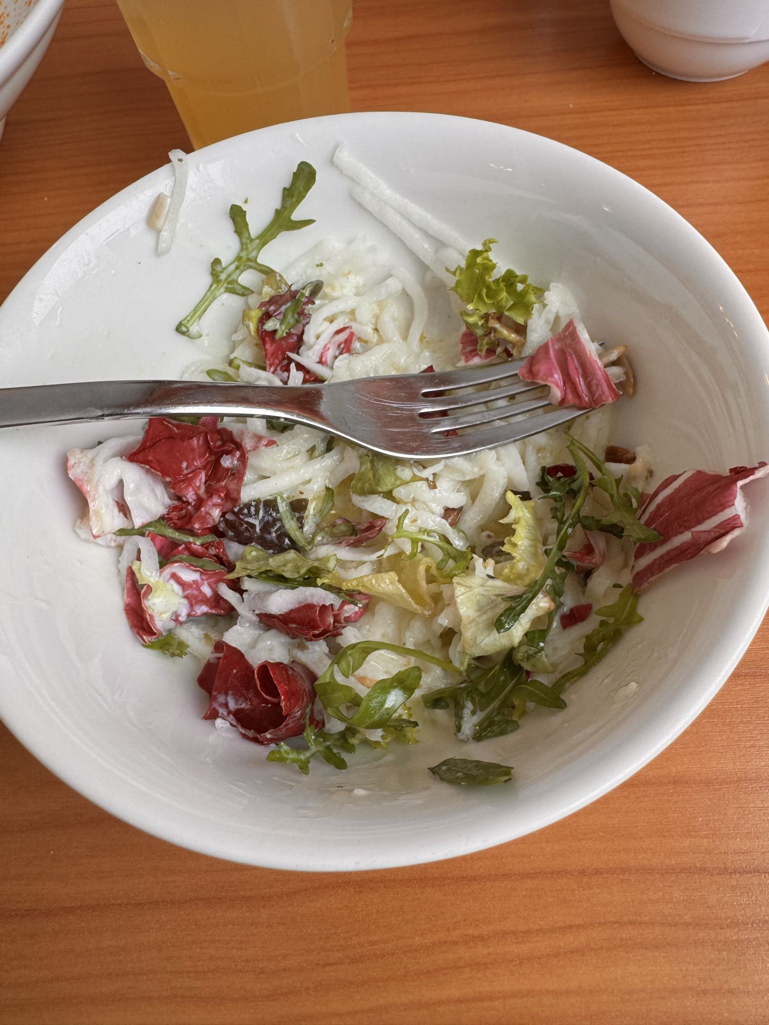 Gemischter Salat mit Dressing