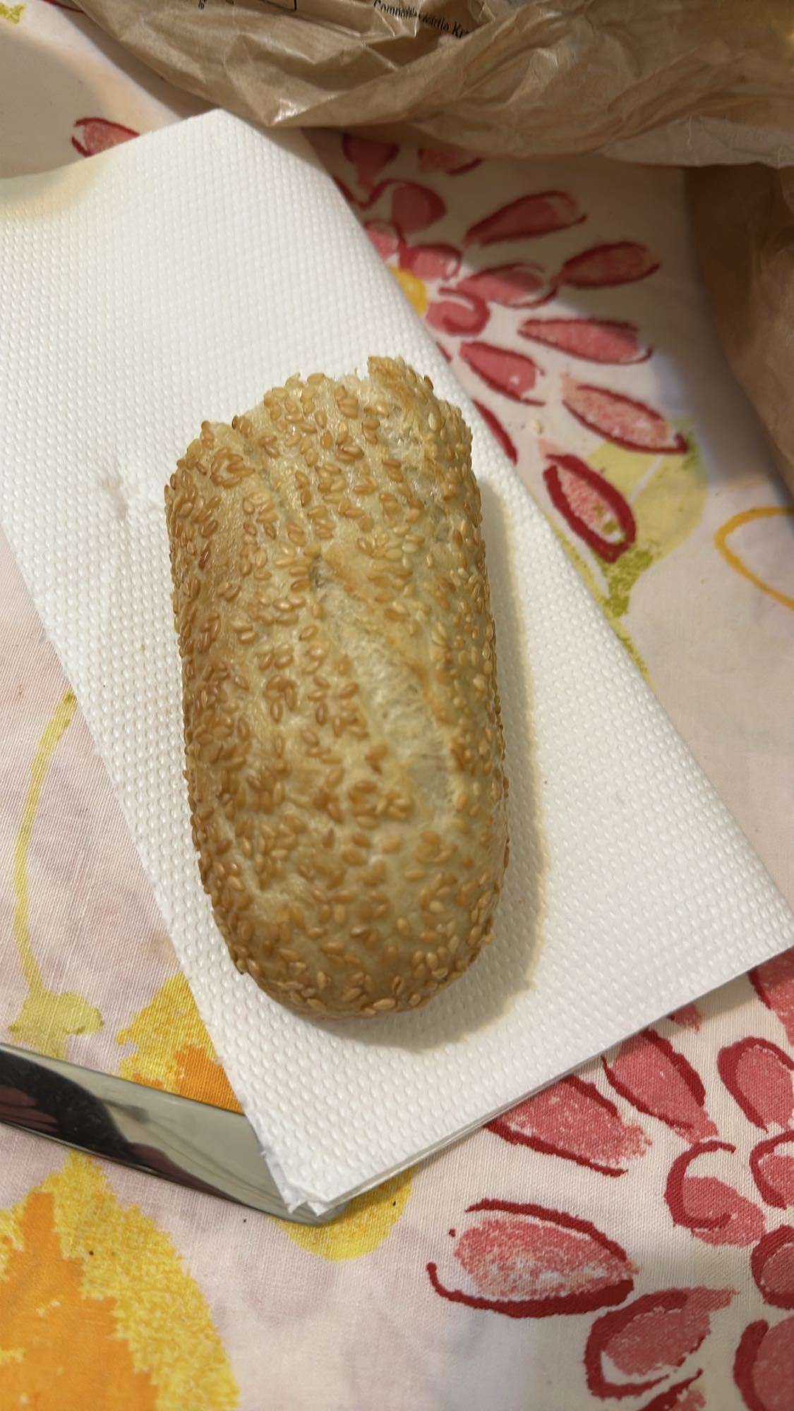 Sesame bread roll