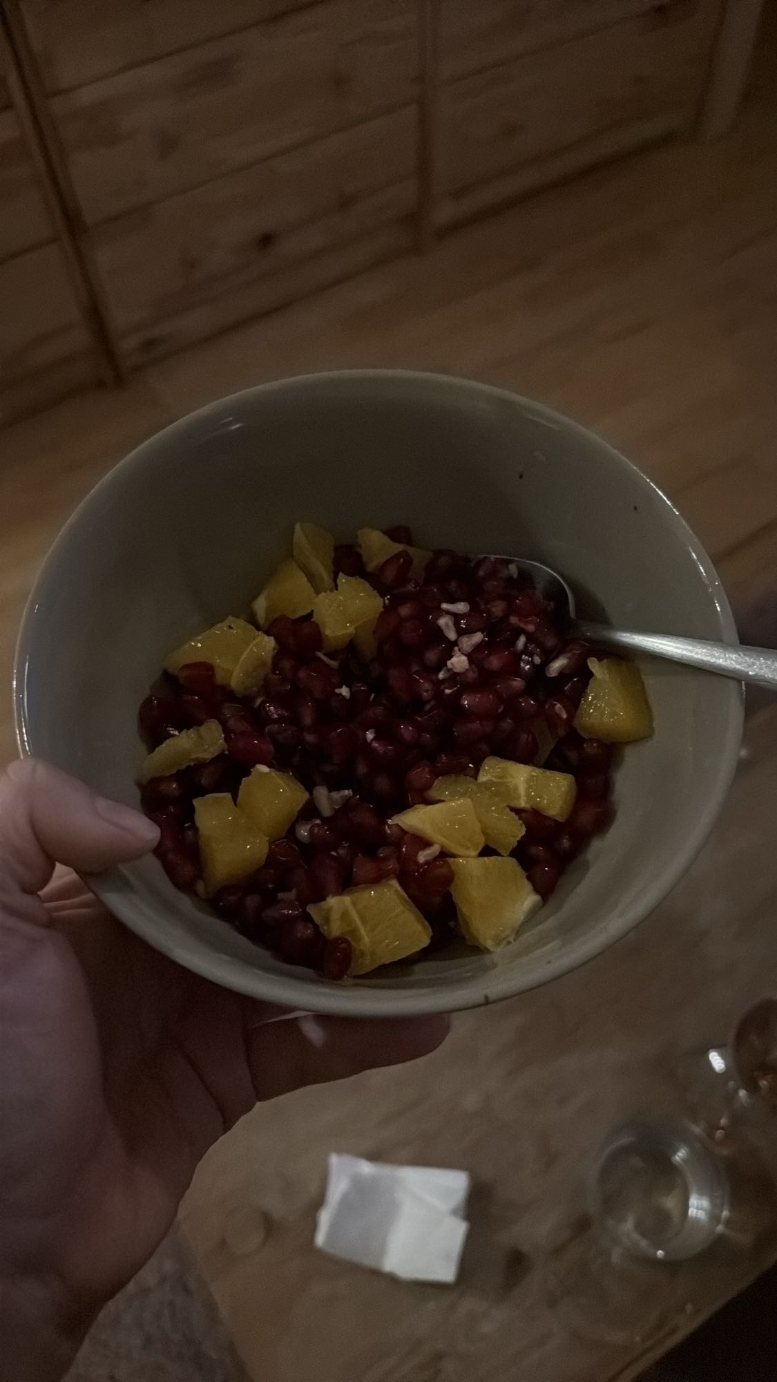 Granatäpple och apelsalsallad