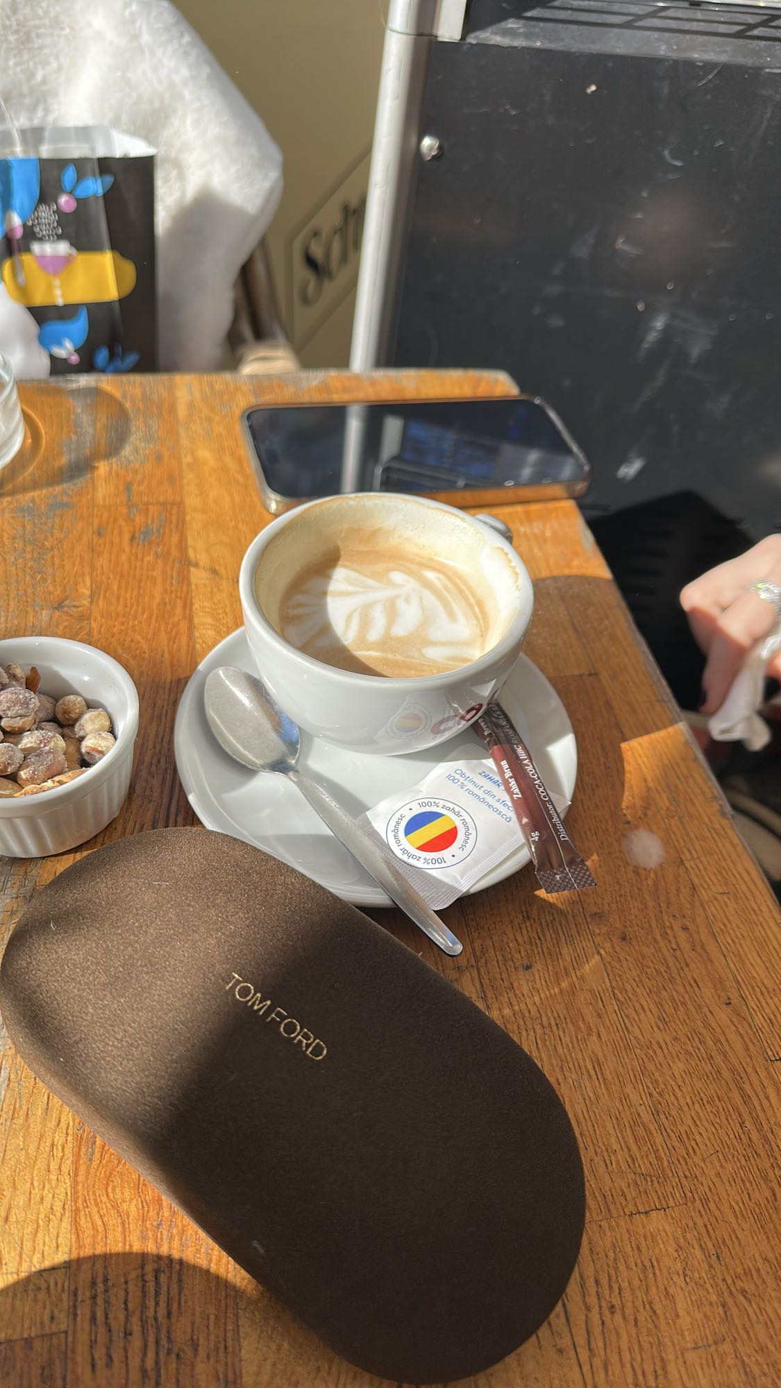 Cappuccino with nuts