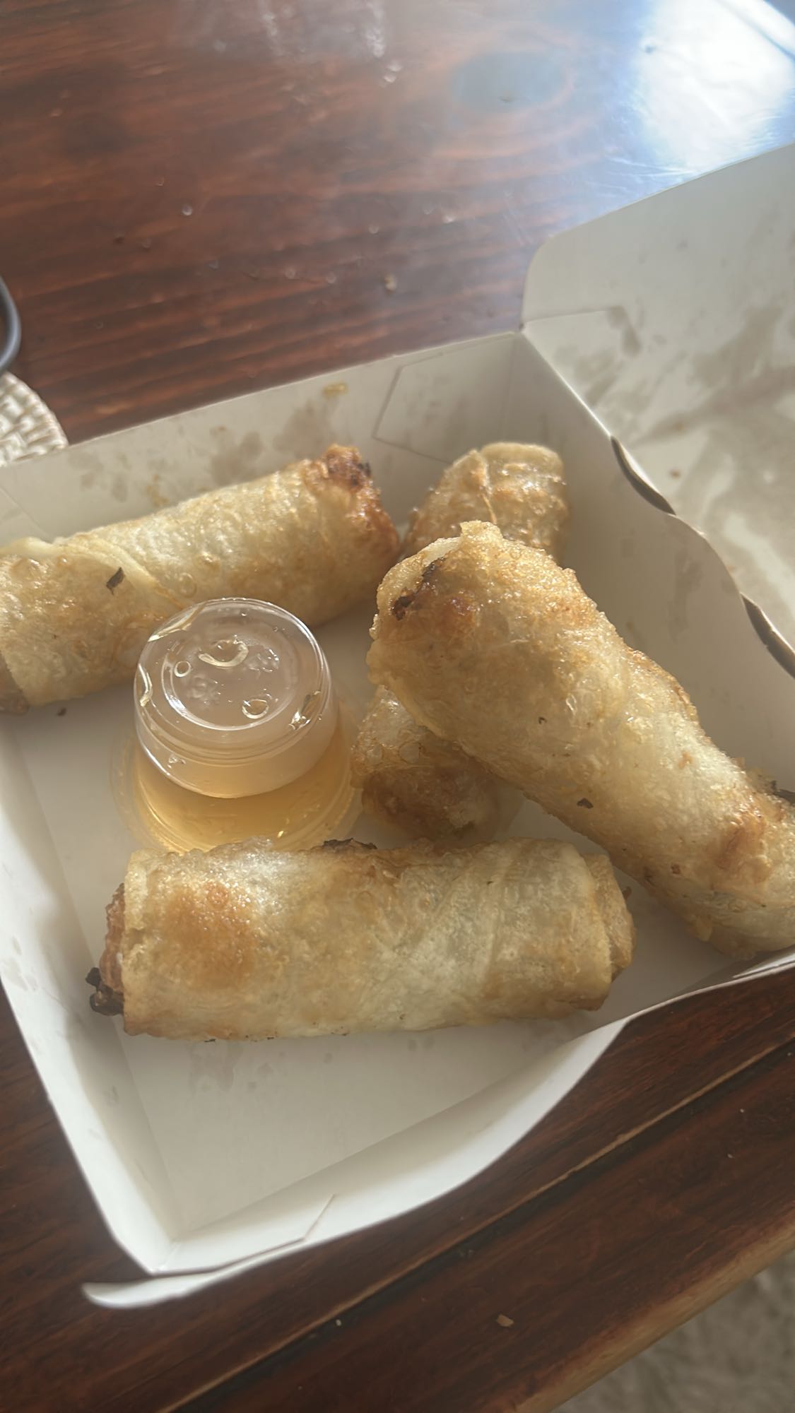 Nems frits avec sauce