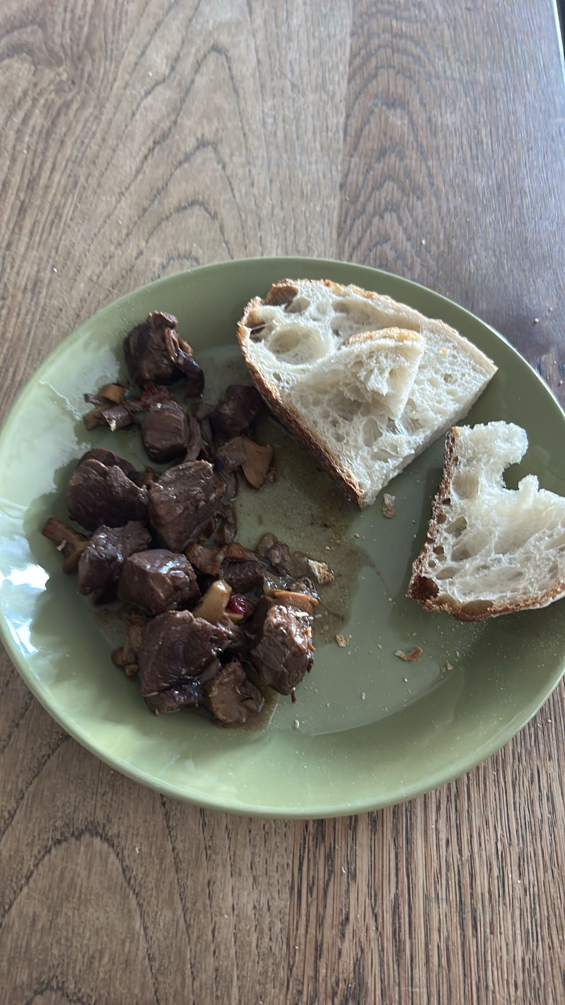 Bröd med köttgryta