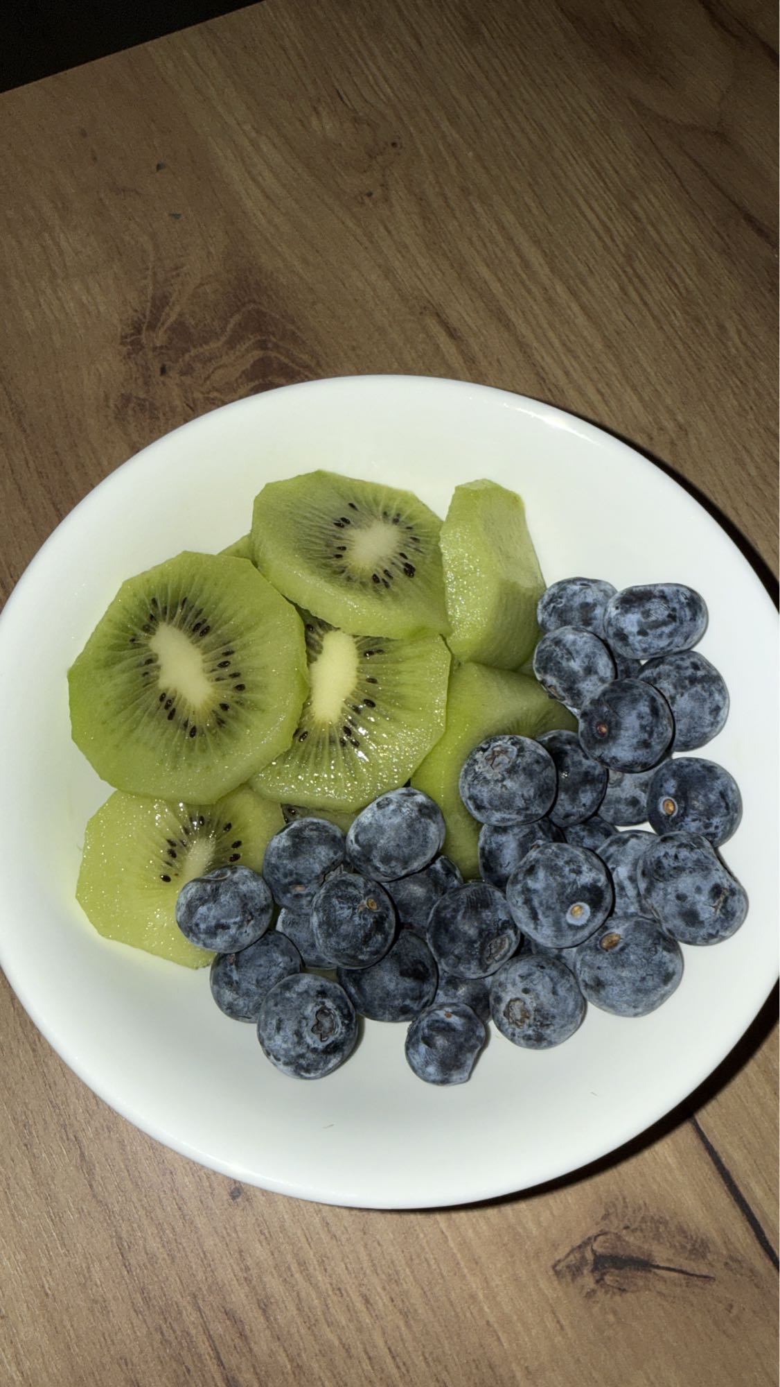 Fructe proaspete în bol