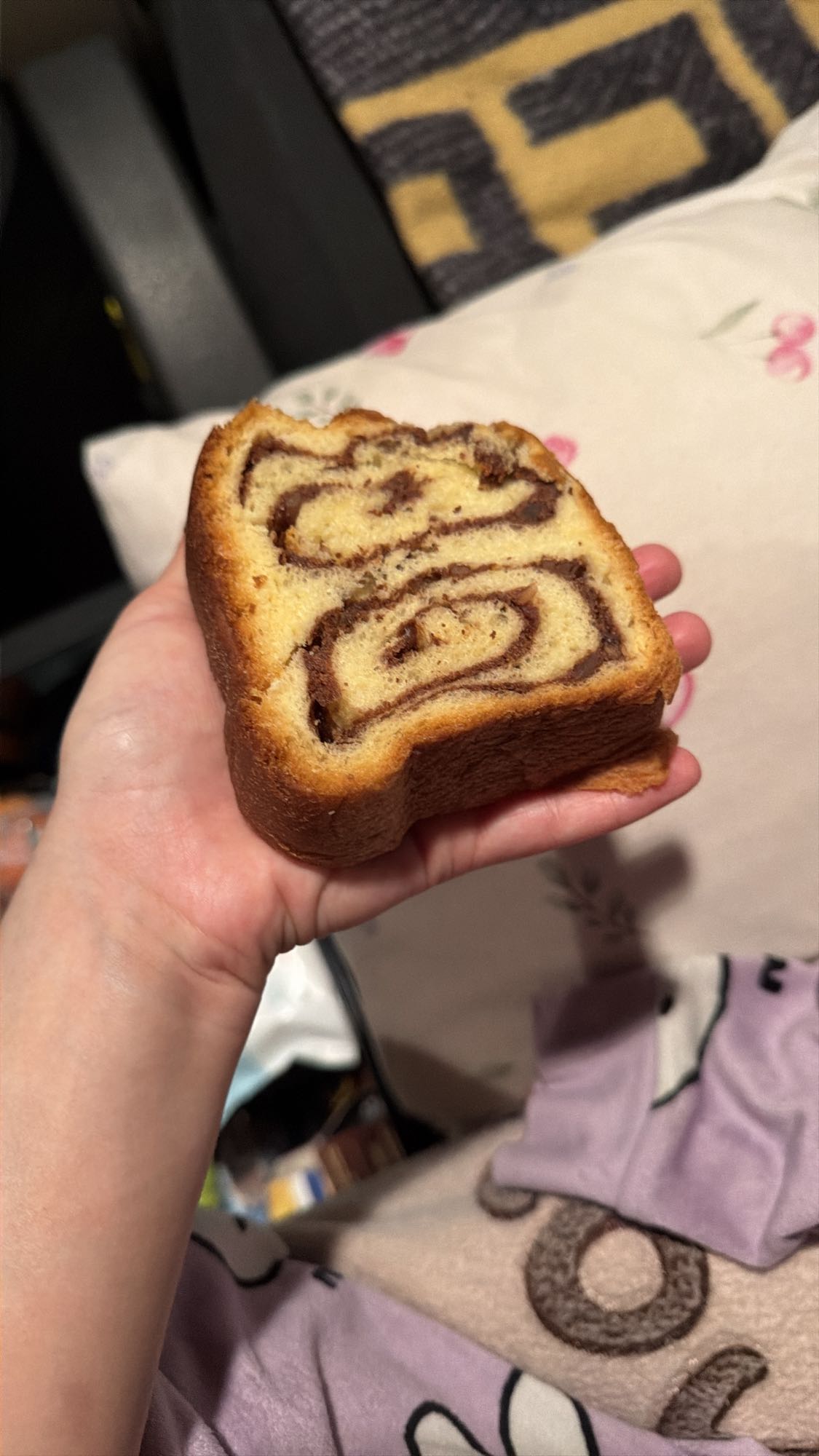 Felie de cozonac cu cacao