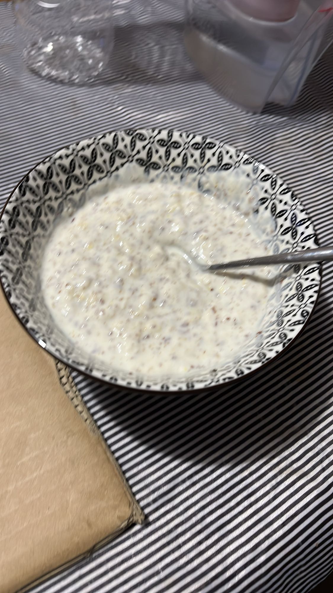 овесена каша с кисело мляко