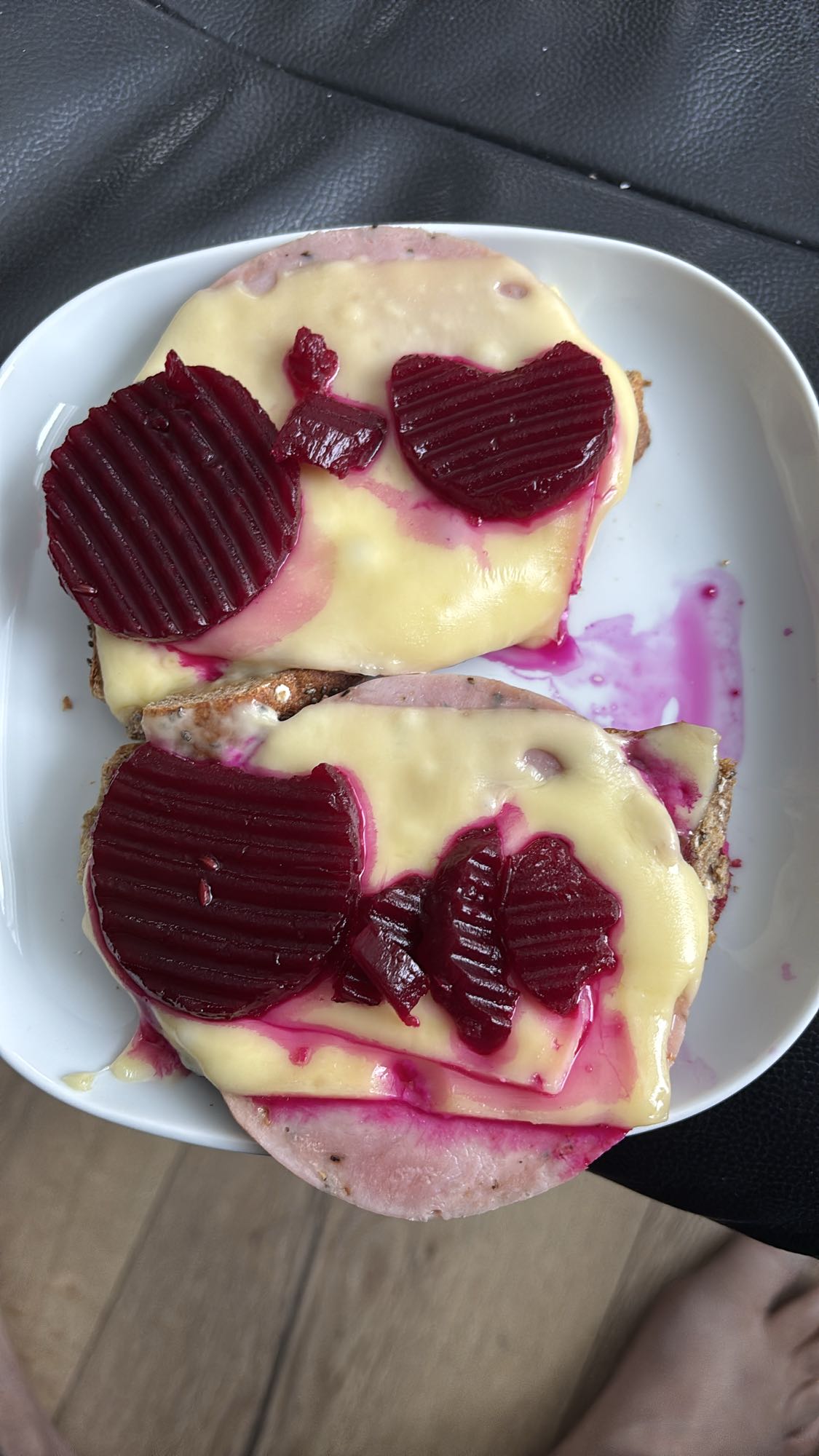 Ost og skinke smørbrød