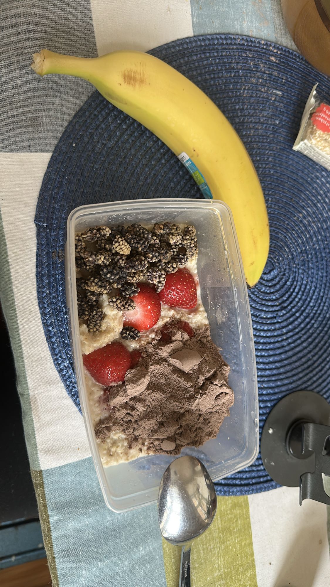 Havregrynsgröt med frukt