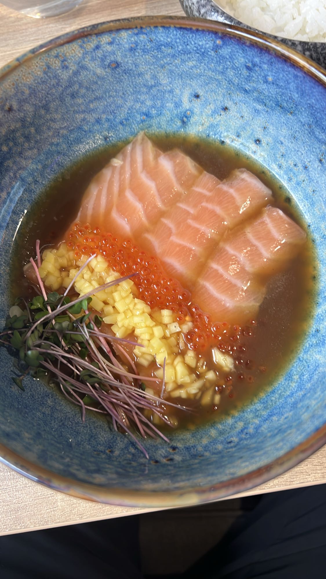Sashimi somon cu legume