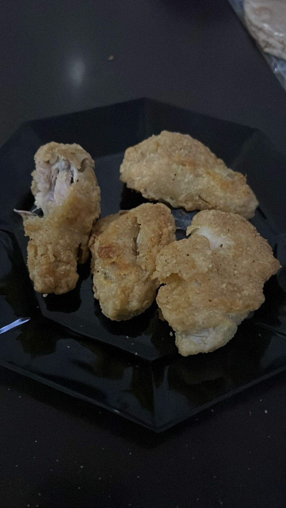 Fried chicken pieces
