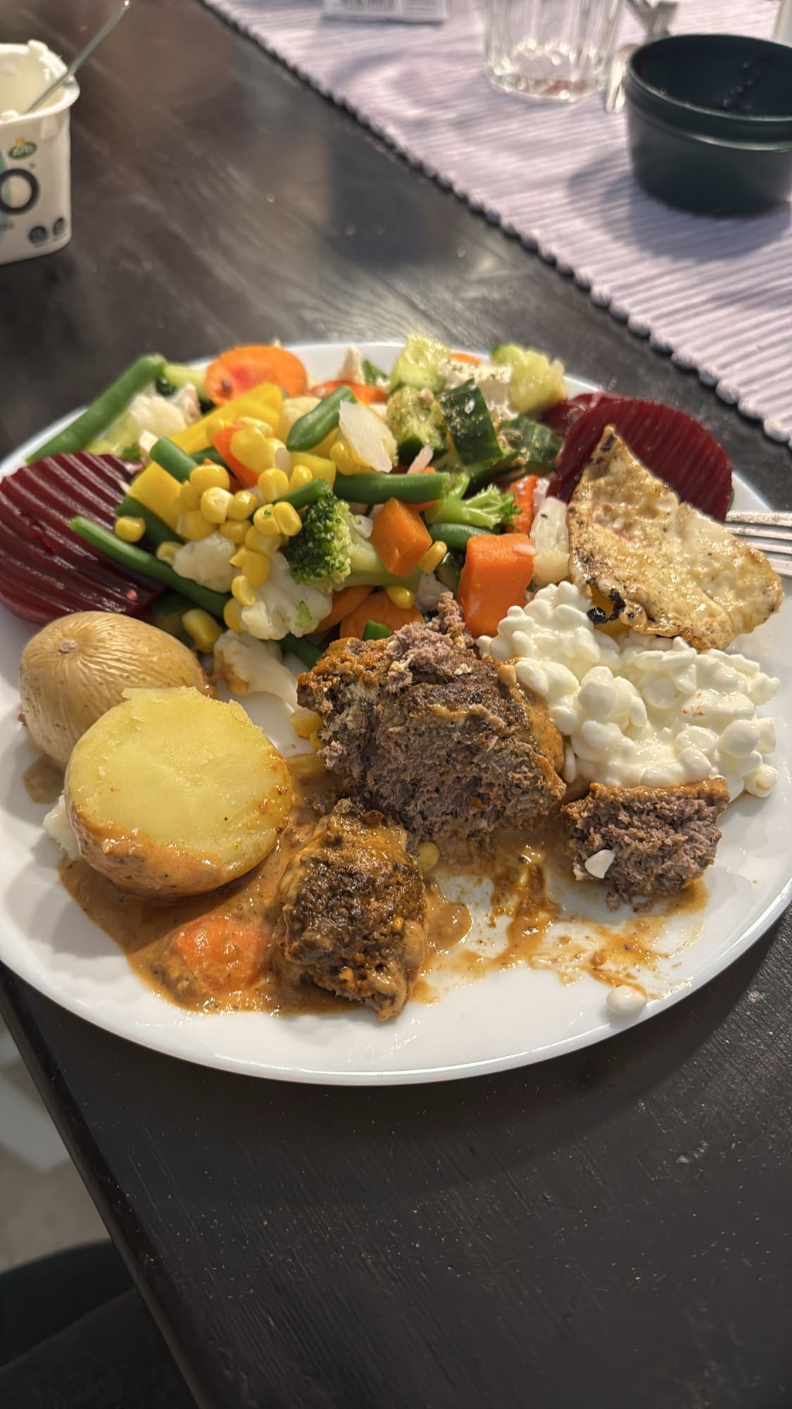 Köttfärslimpa med grönsaker