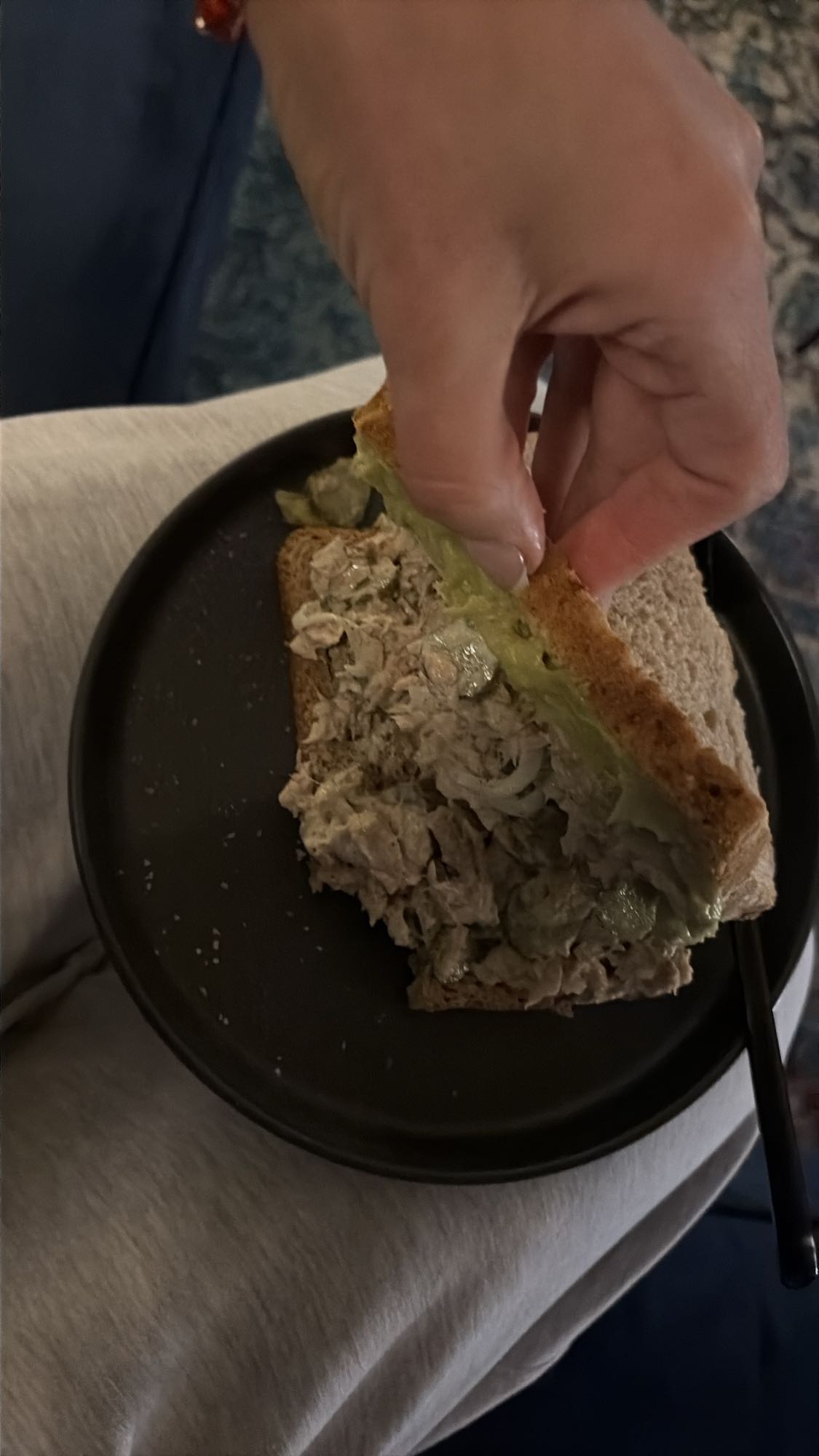 kanapka z tuńczykiem