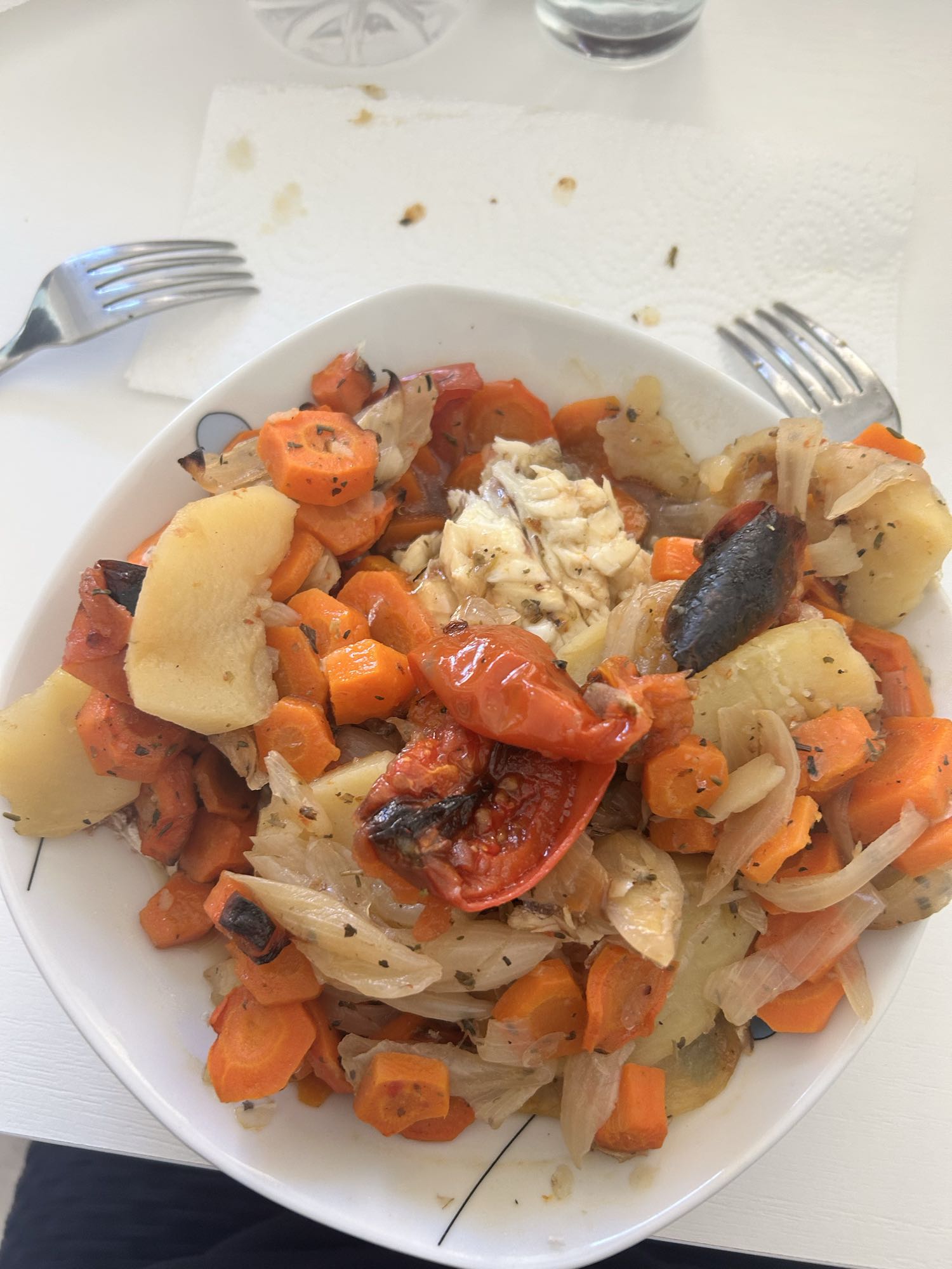 Verduras asadas con pescado