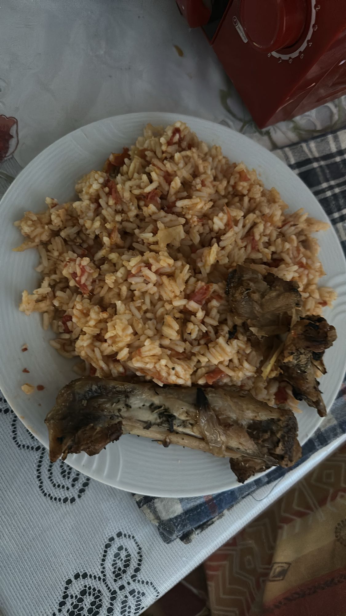 Riz à la tomate et poulet