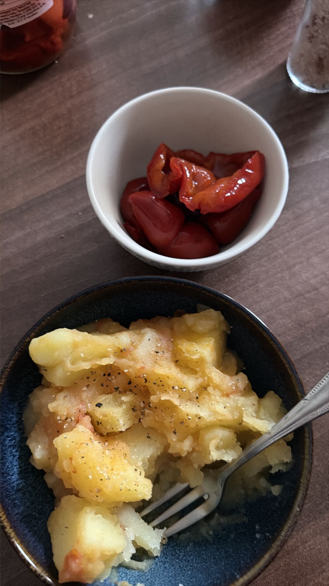 Cartofi piure cu ardei copți