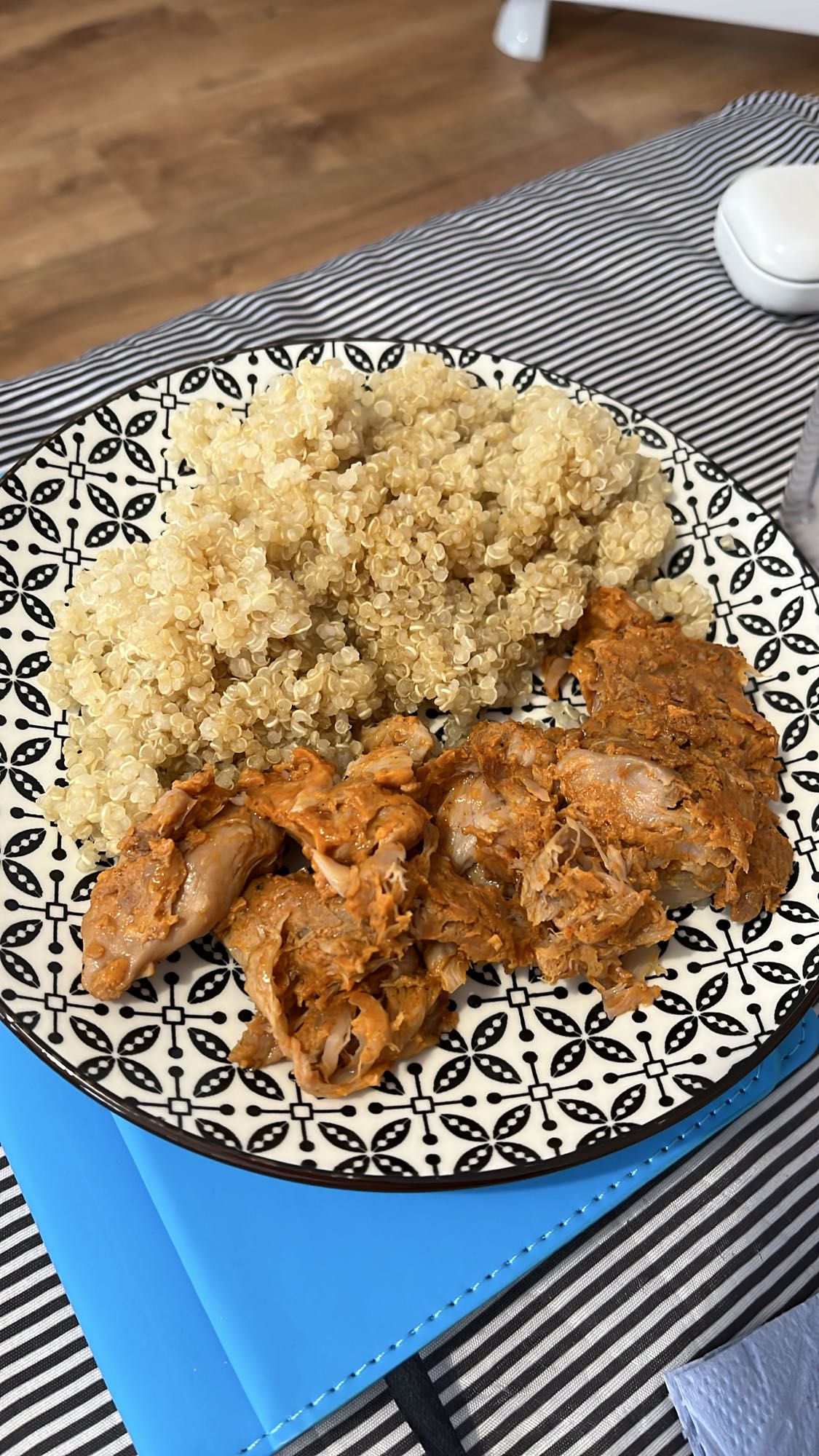 Киноа с пилешко