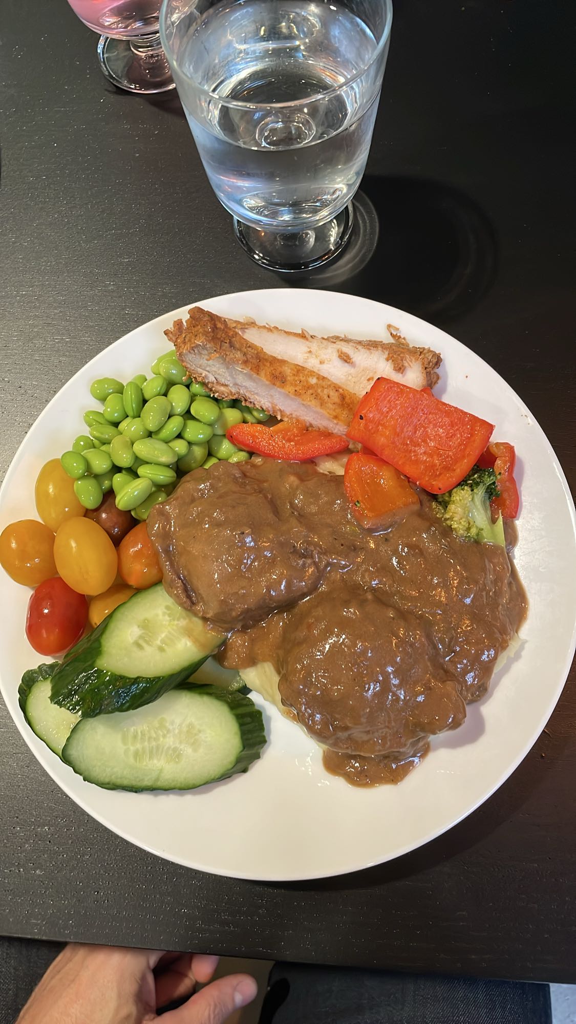 Köttbullar med grönsaker