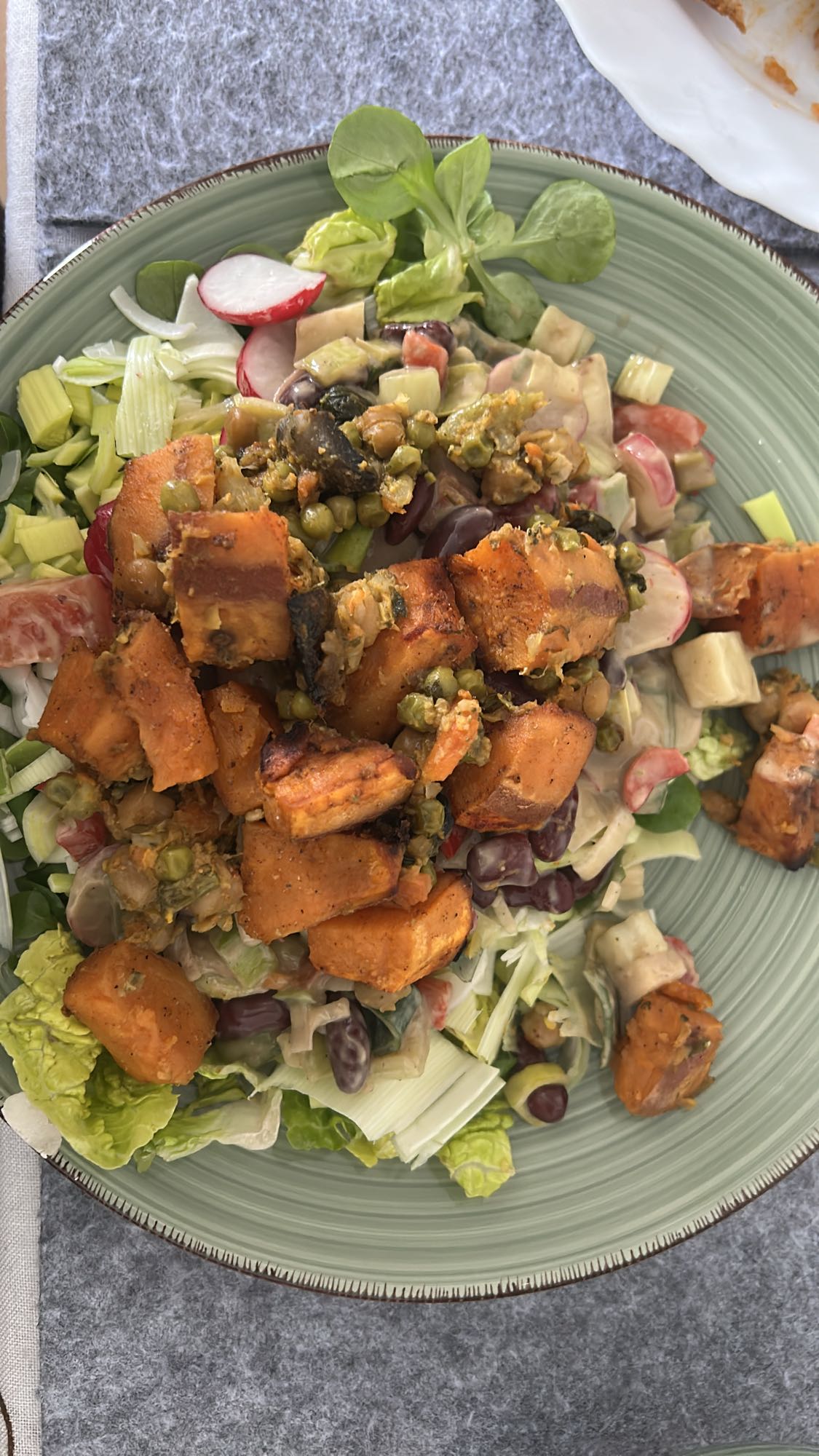 Ensalada con batata asada