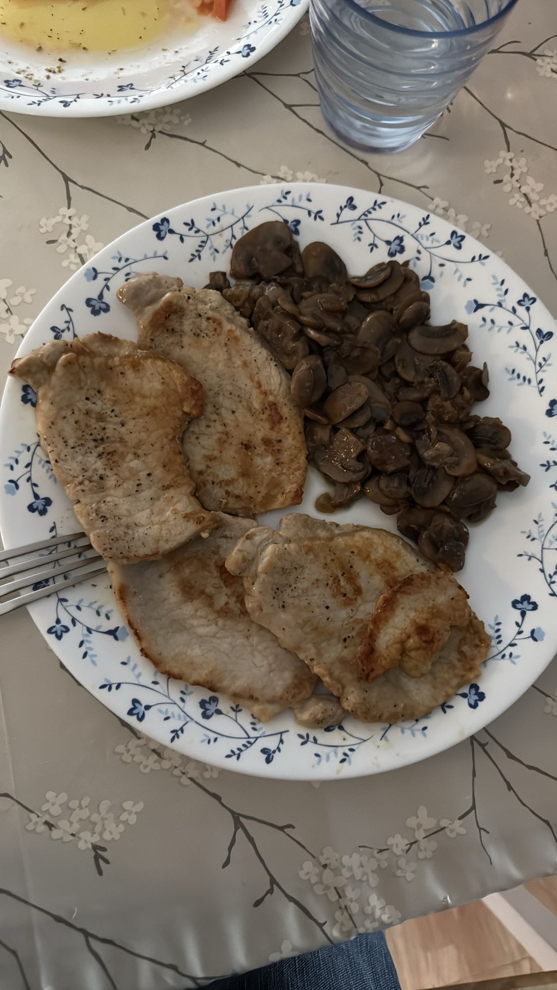Cerdo con champiñones