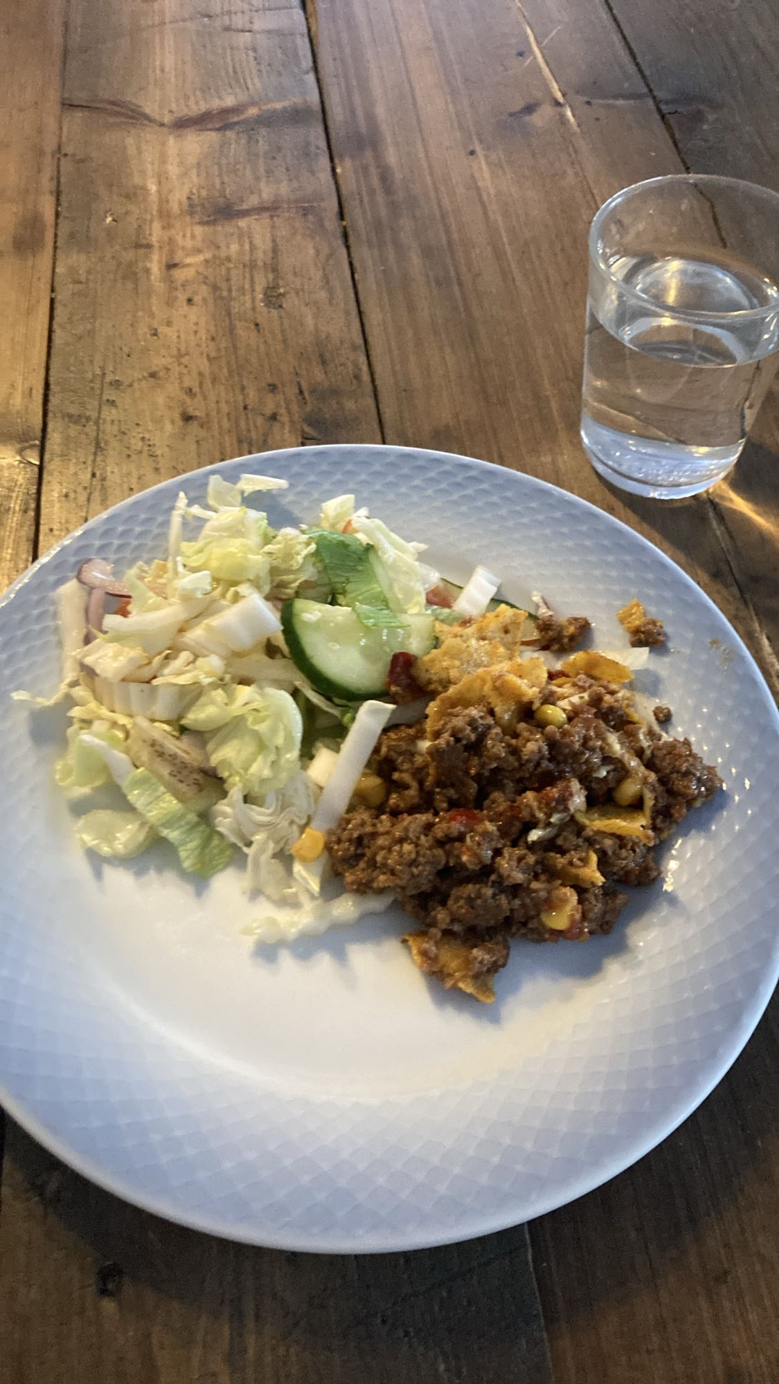 Tacogratäng med sallad