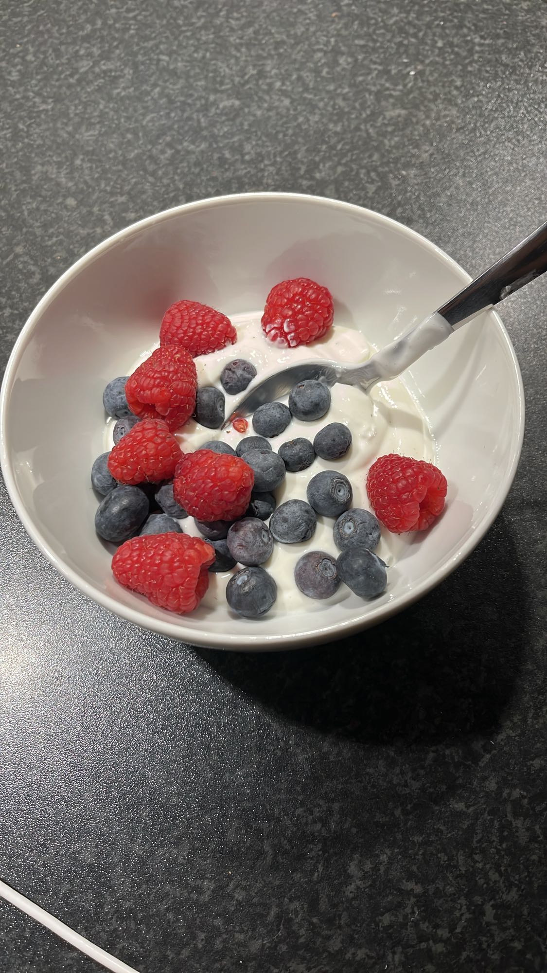 Yoghurt med bär
