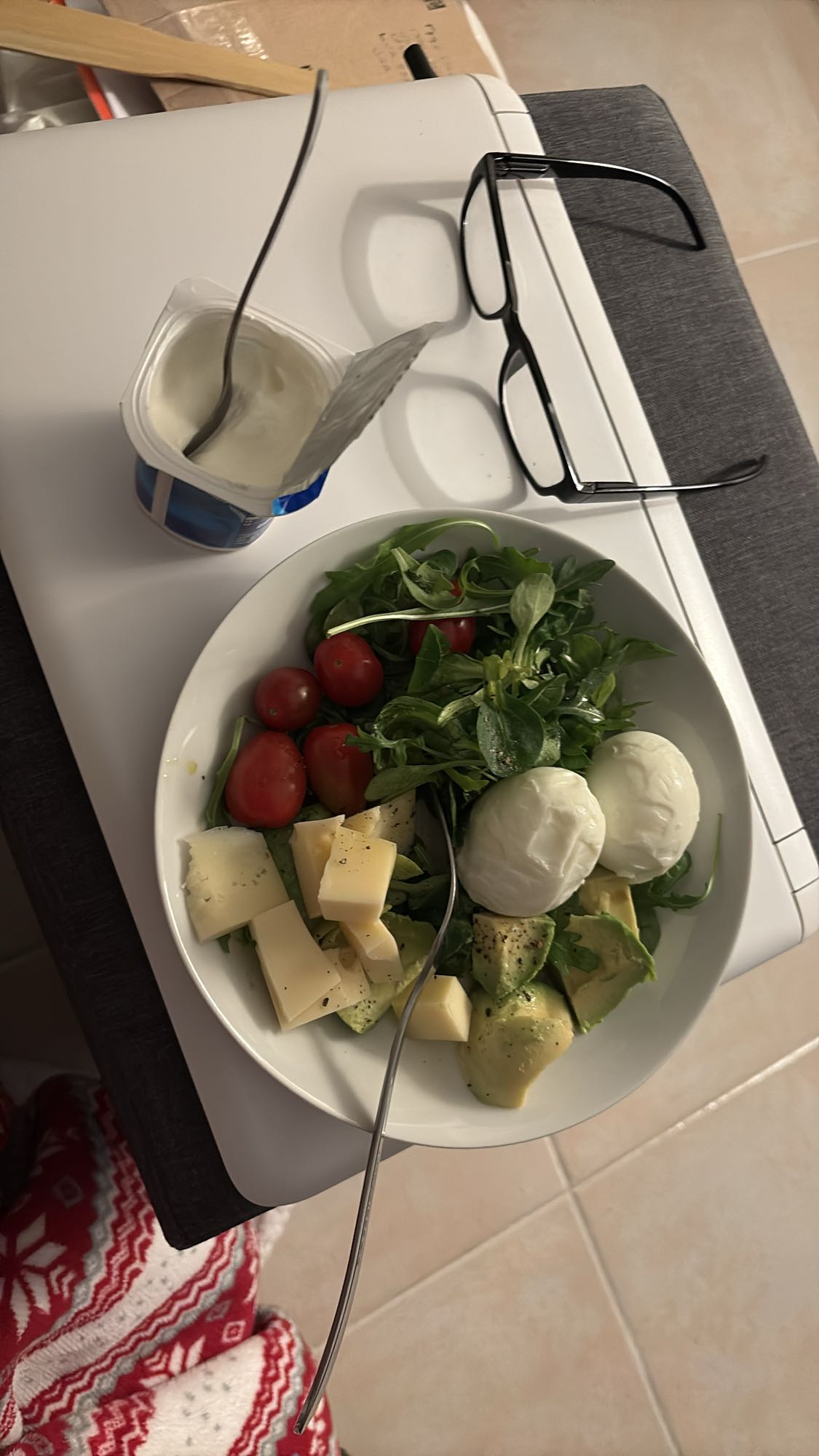 Egg cheese salad with yogurt