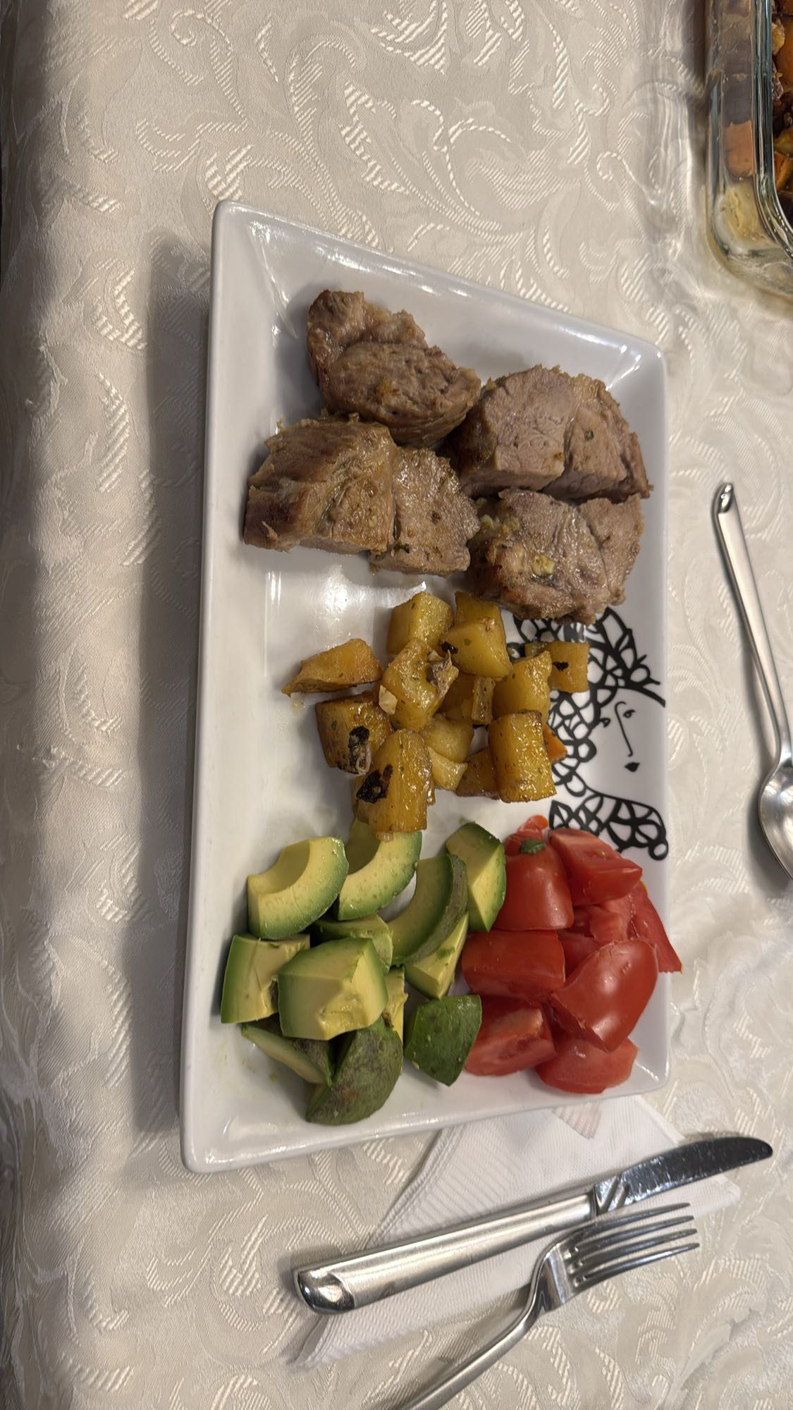 Plato de carne y verduras