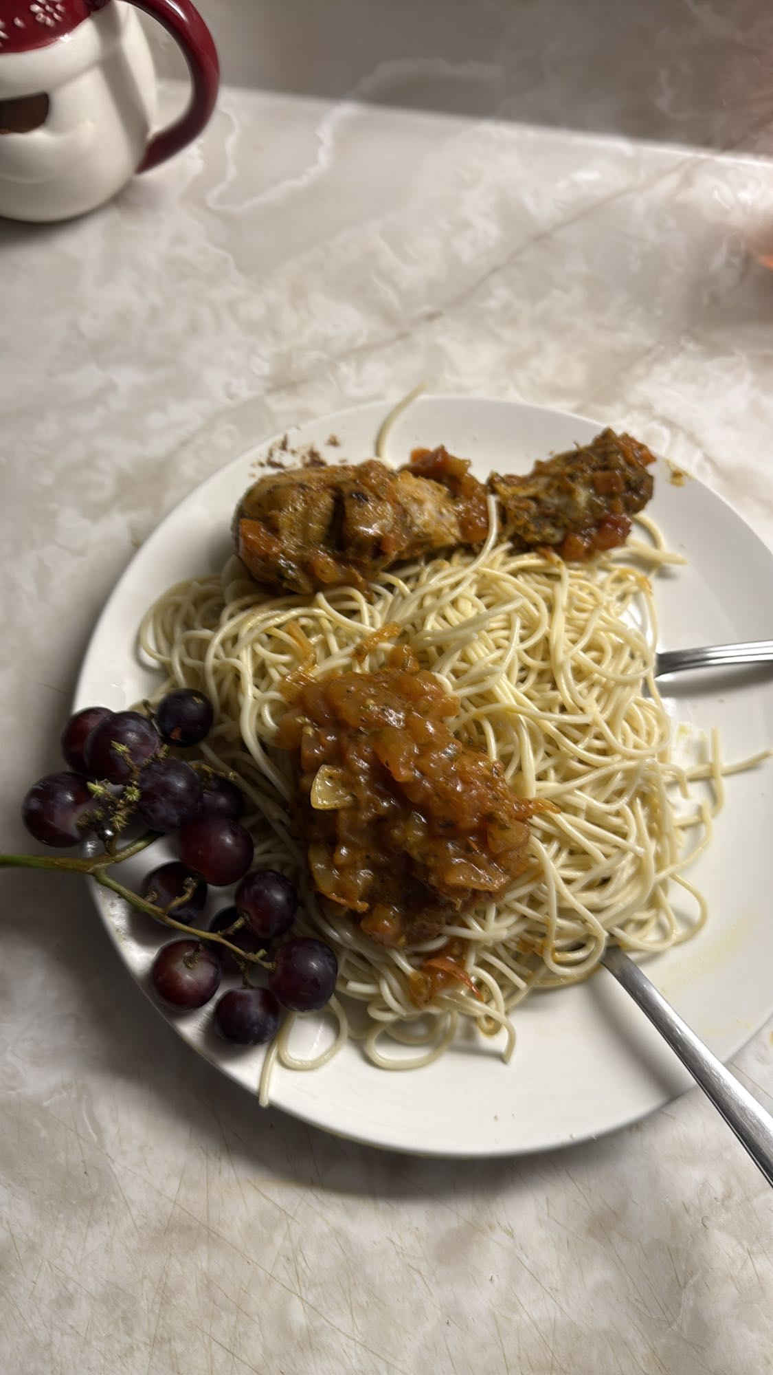 Poulet sauce tomate et pâtes