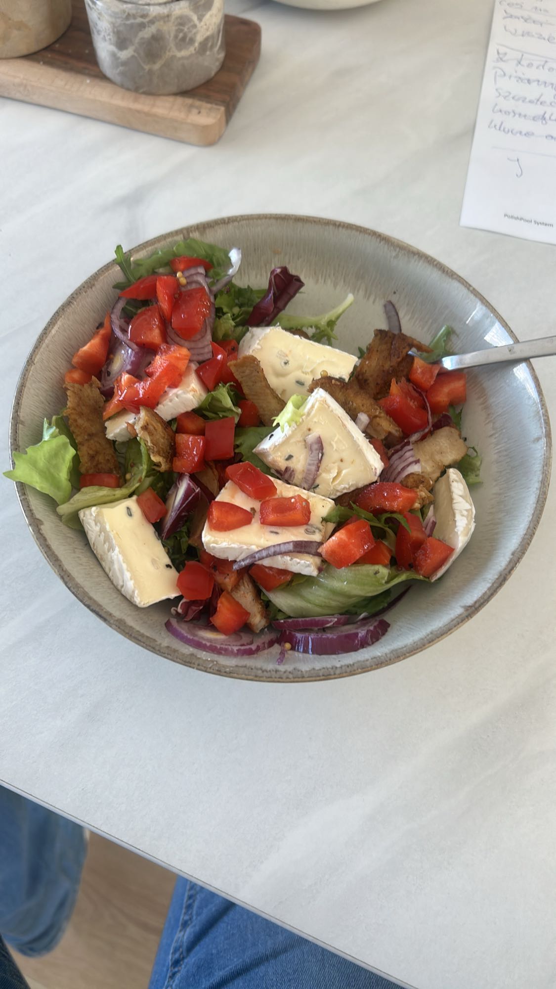 Sałatka z serem pleśniowym