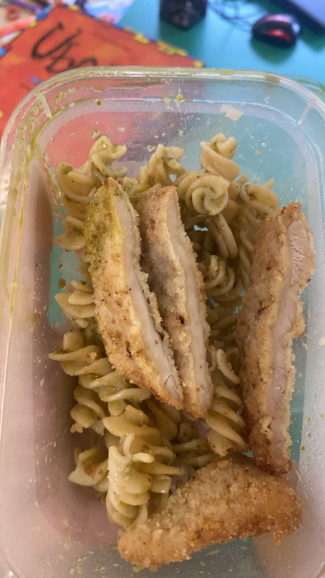 Makaron z pesto i kurczakiem