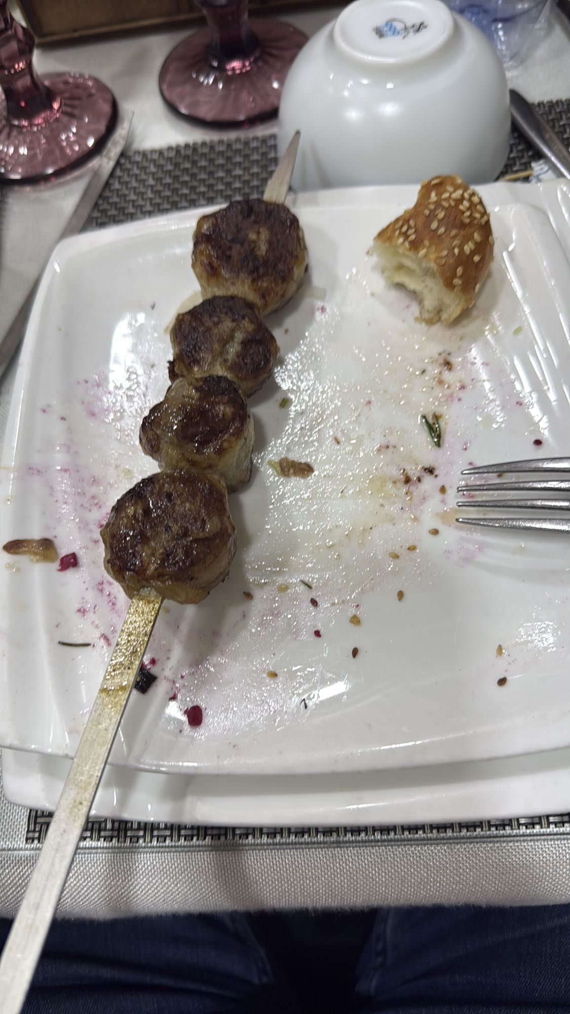 шашлык и булочка