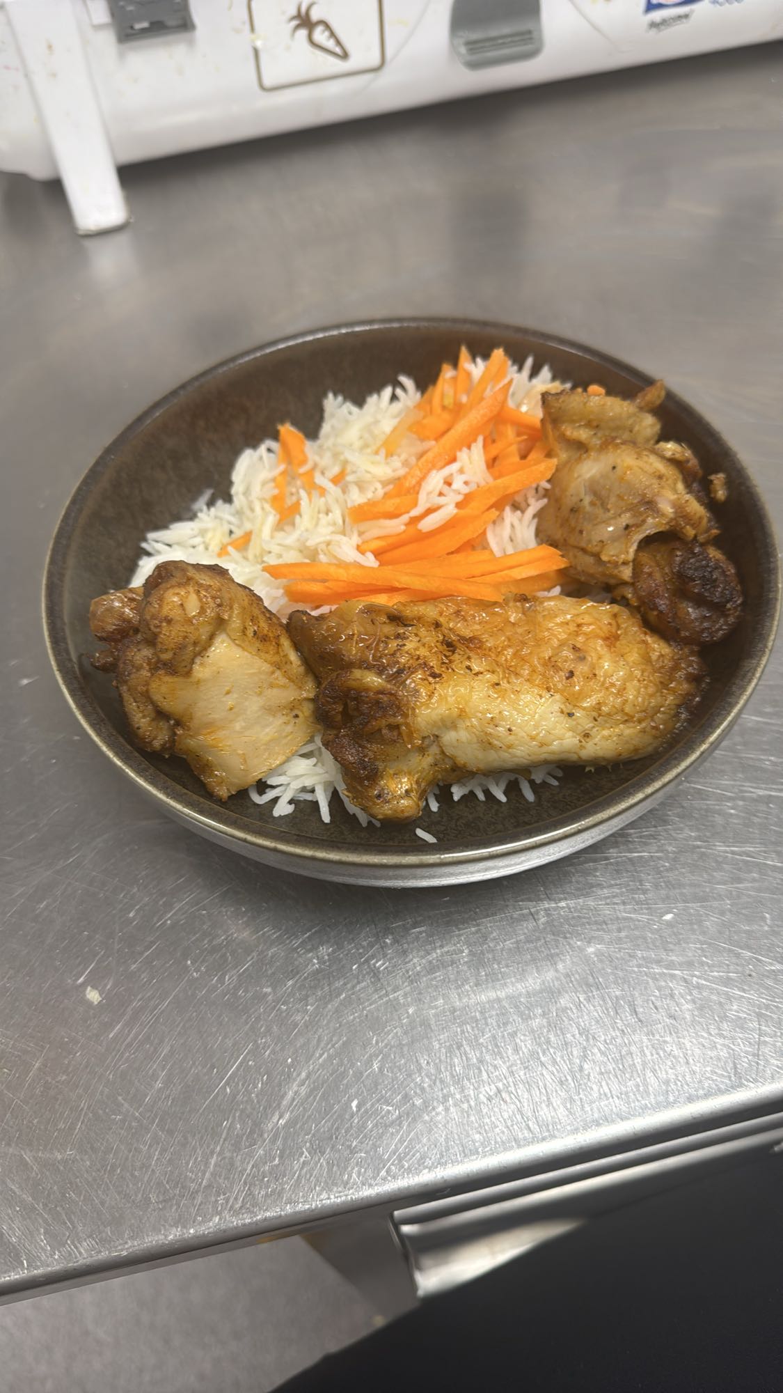 Kyckling med ris och morötter