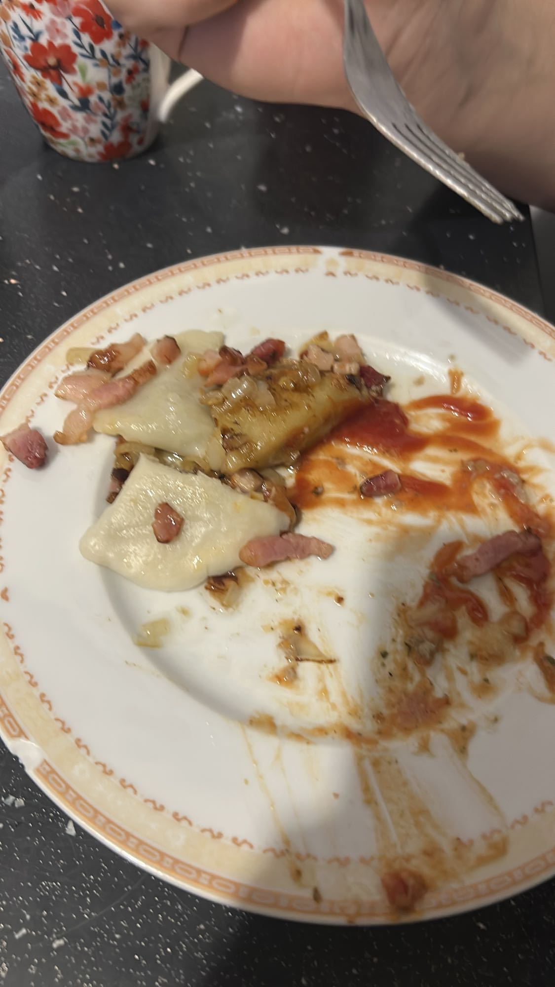 Pierogi z boczkiem i cebulą