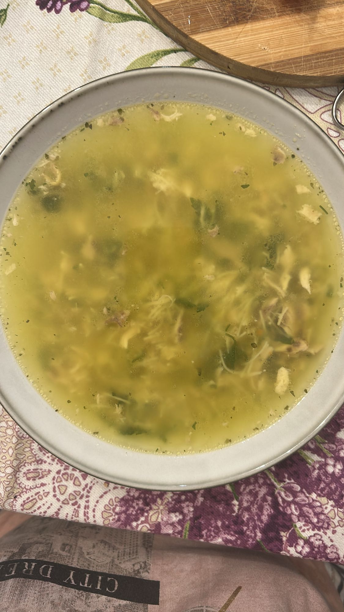 Supă de pui cu verdeață