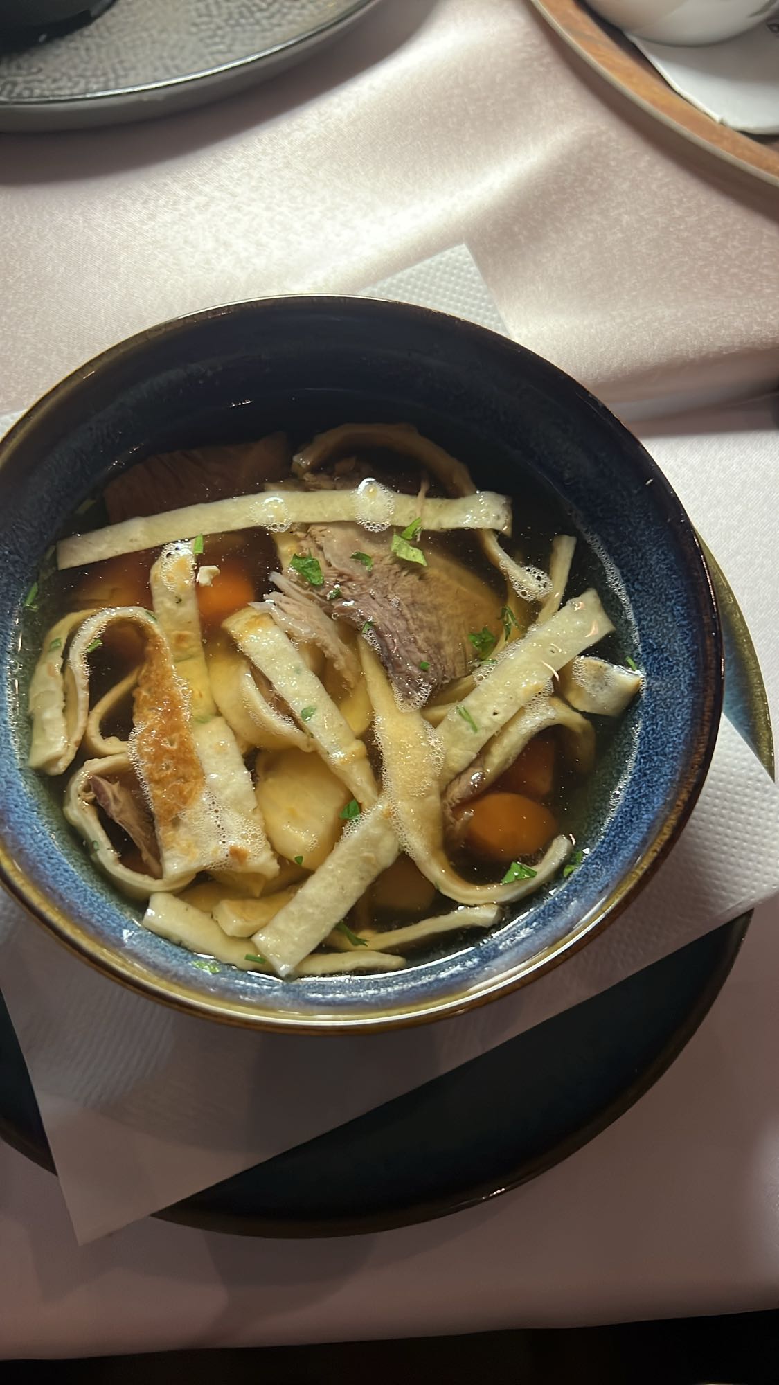 Supă cu tăiței și carne