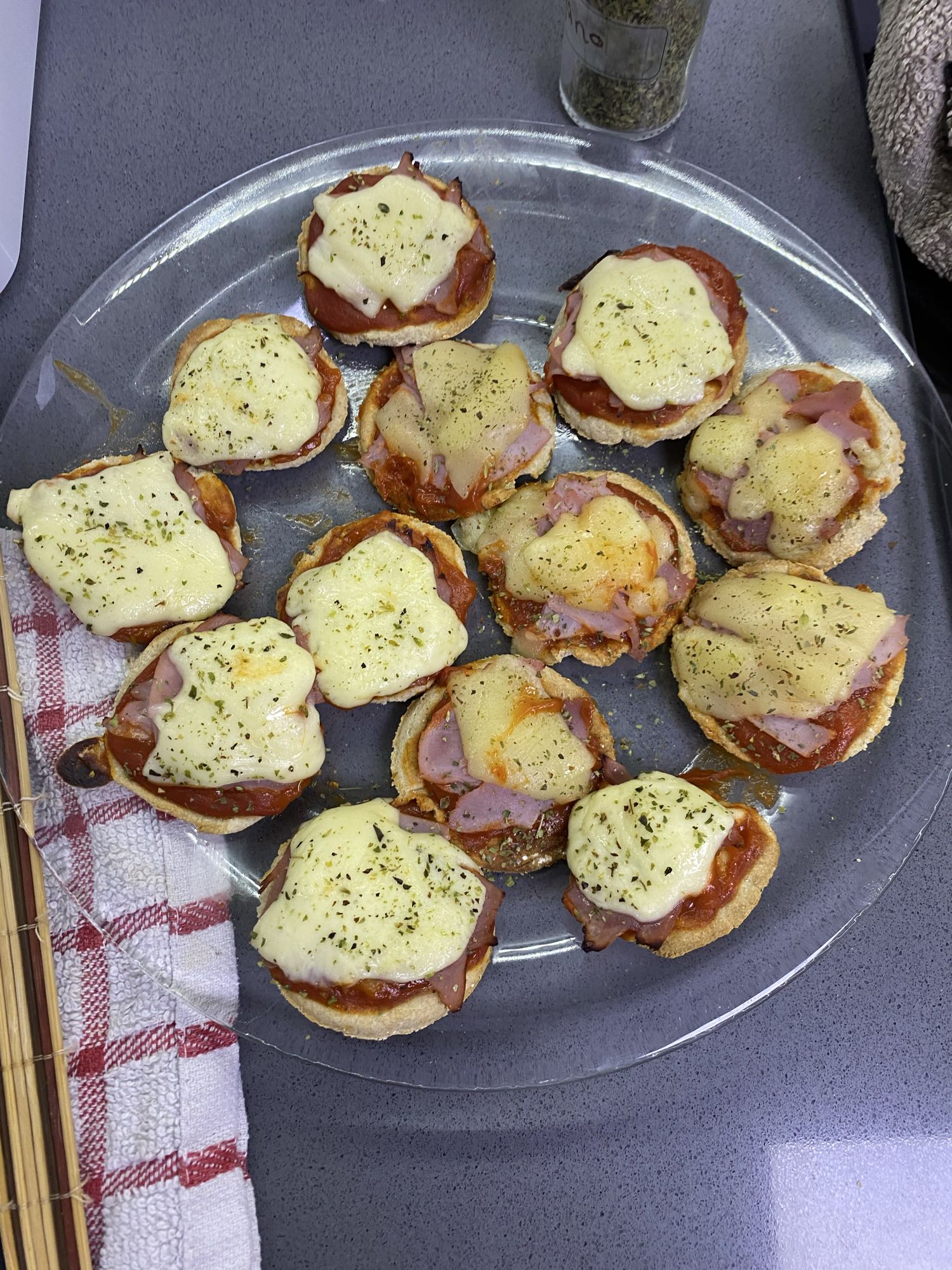 mini pizzas de pan