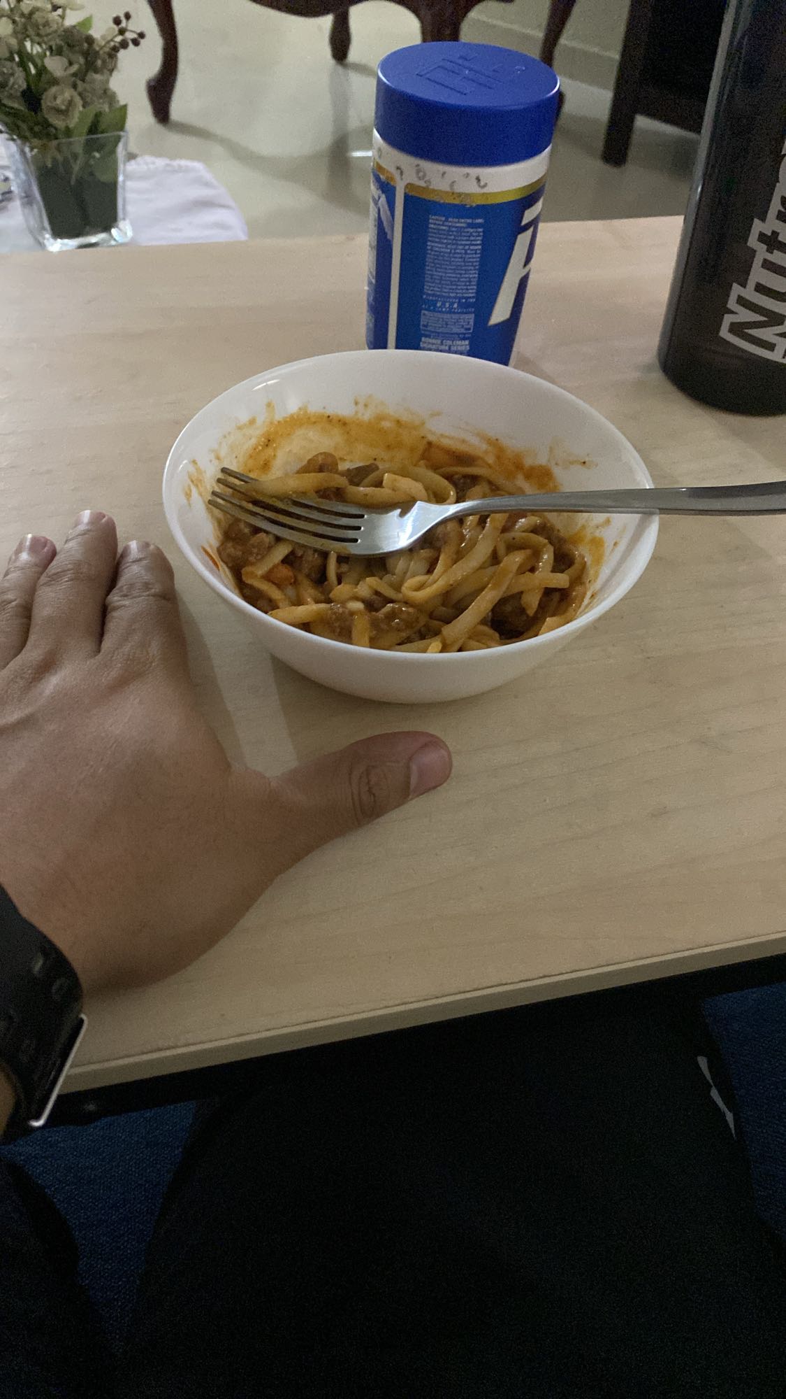 pasta con salsa y carne