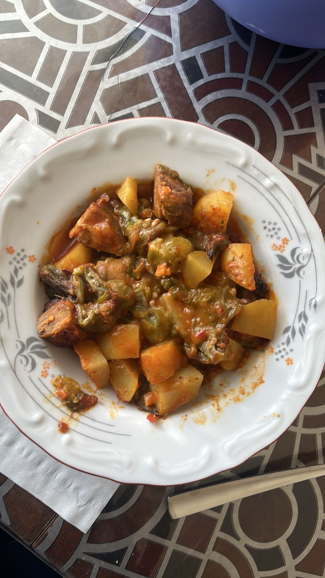 Задушено месо с картофи