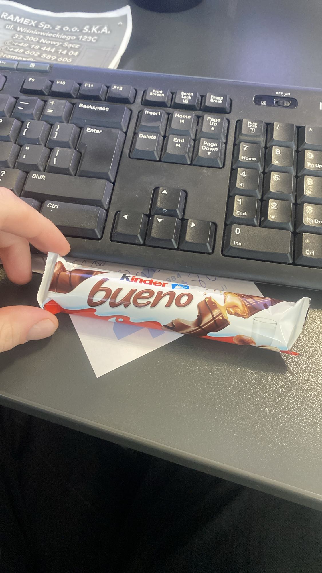 Kinder Bueno baton
