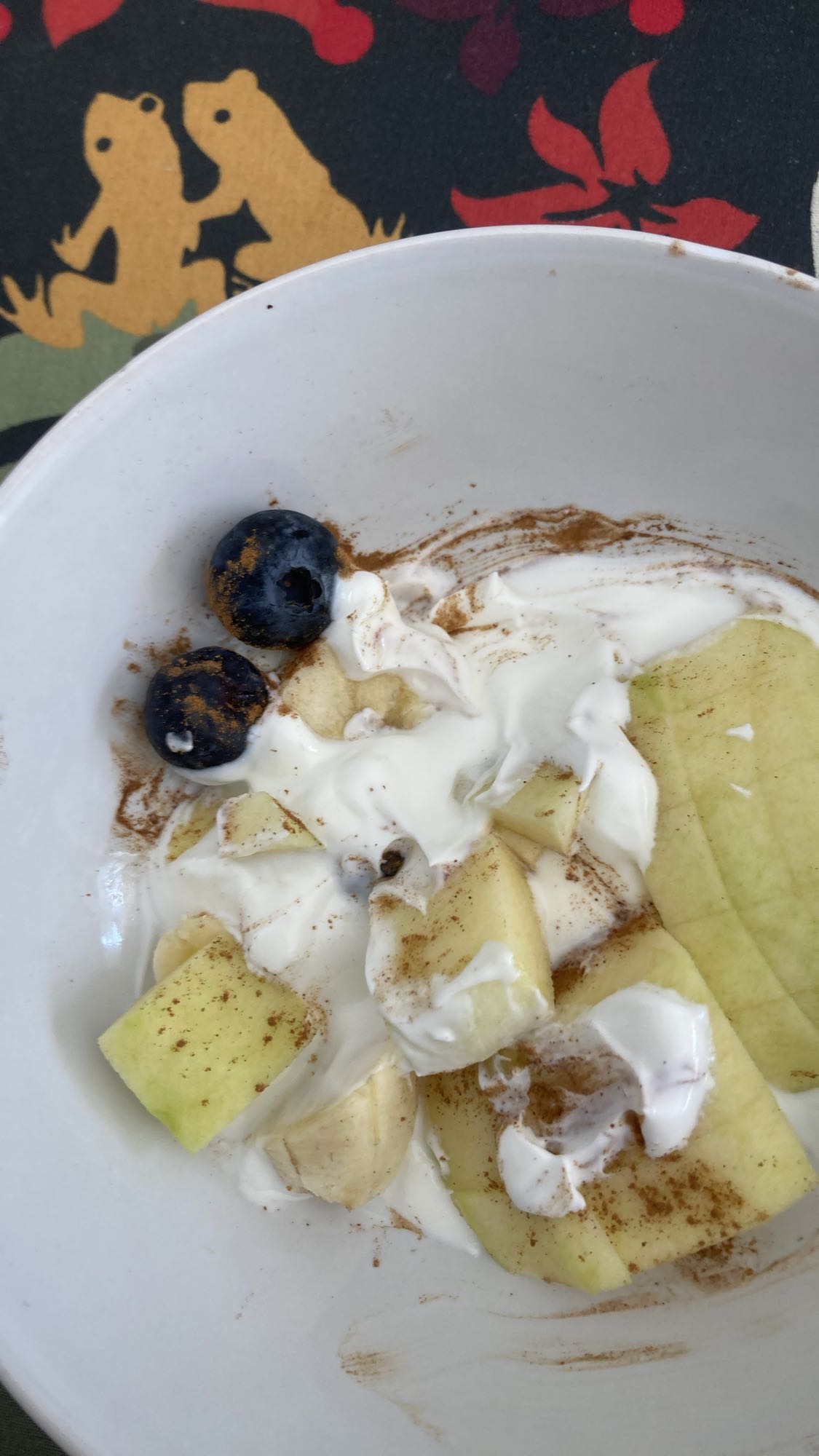 Fruktyoghurt med kanel